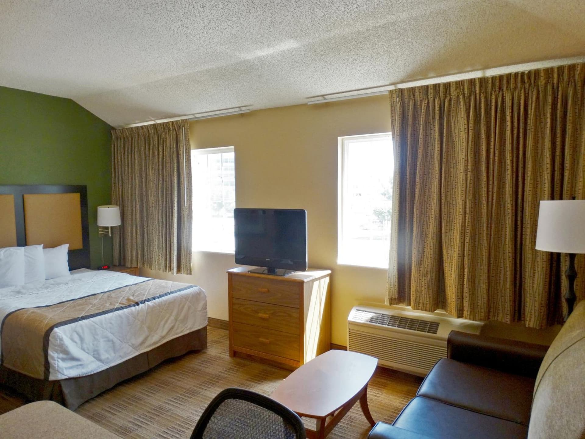 Extended Stay America Suites - Kansas City - Airport - Tiffany Springs gallery photo in Kansas City, KS — image 31