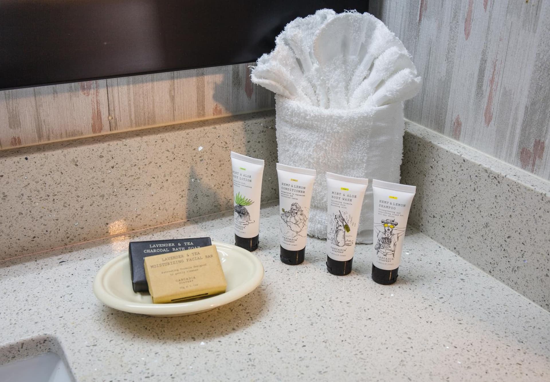 Bridgeway Inn & Suites - Portland Airport gallery photo in Gresham, OR — image 18