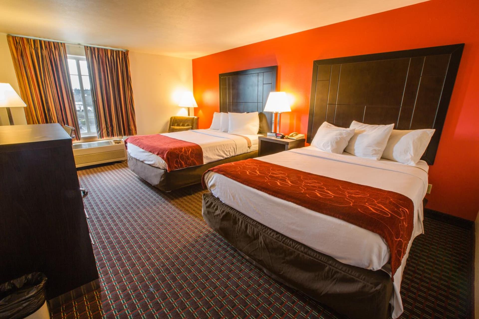 Bridgeway Inn & Suites - Portland Airport property views in Gresham, OR — gallery photo 3