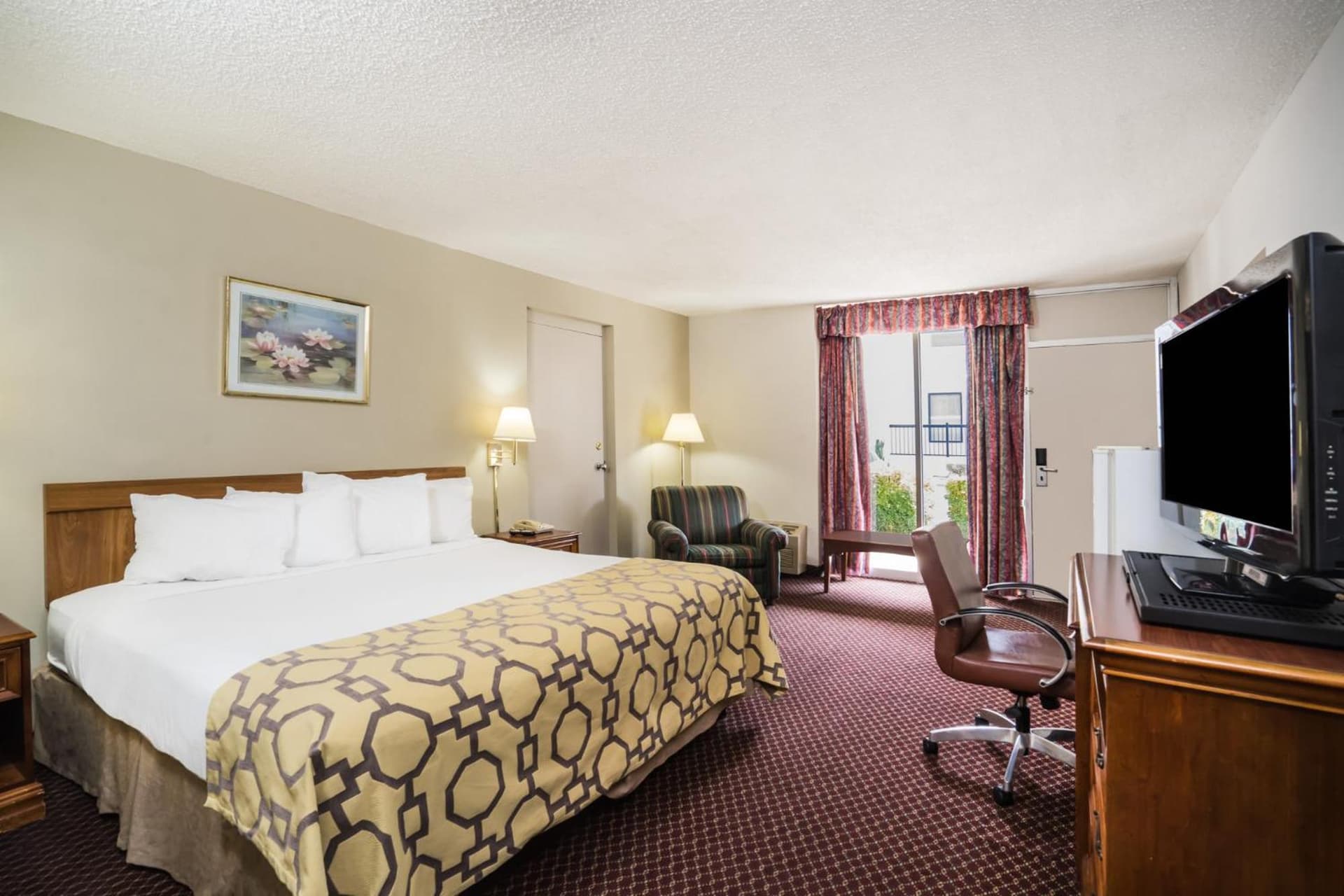 Baymont by Wyndham Johnson City gallery photo in Johnson City, TN — image 33