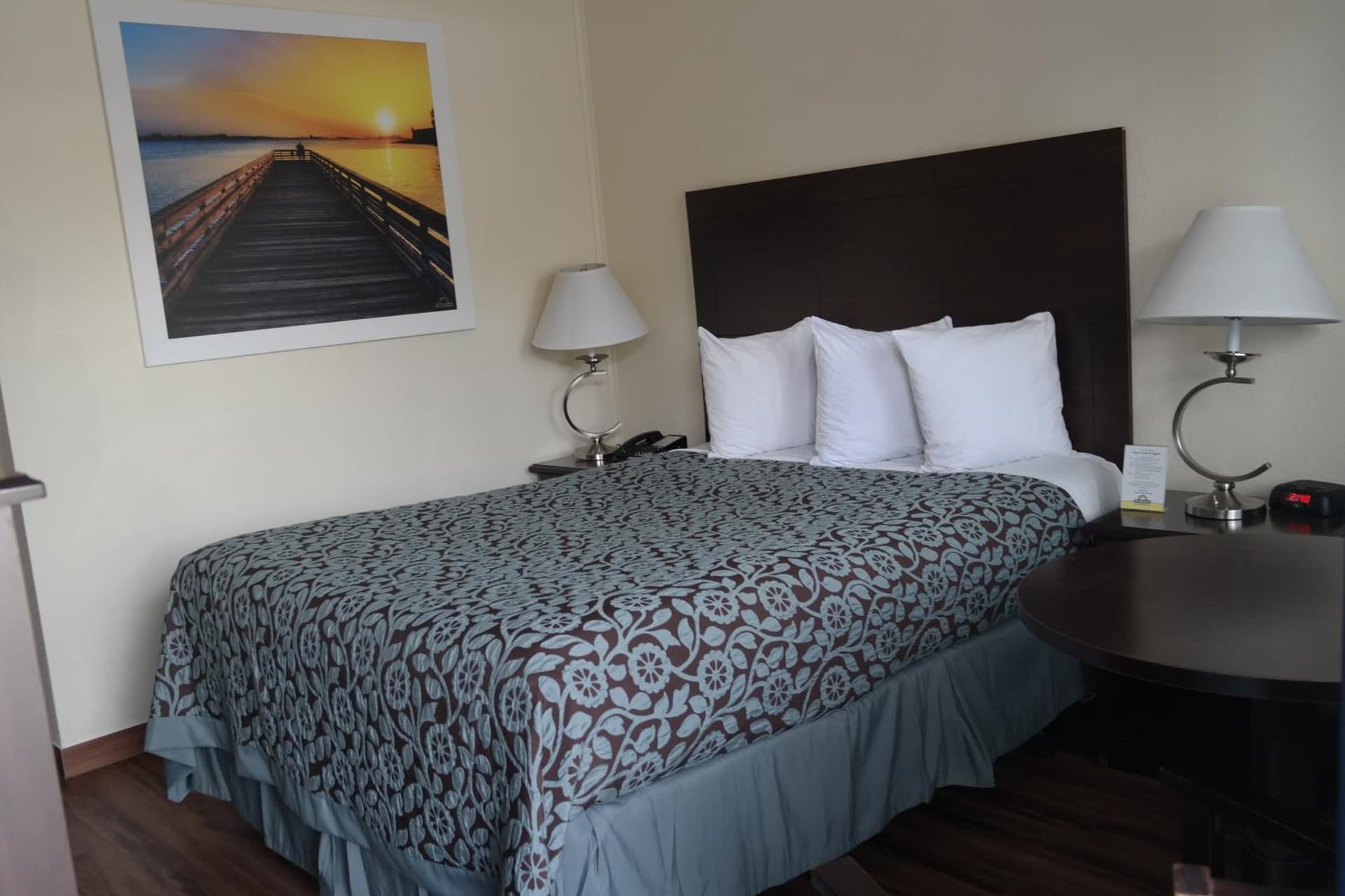 Days Inn by Wyndham Santa Maria property views in Santa Maria, CA — gallery photo 3