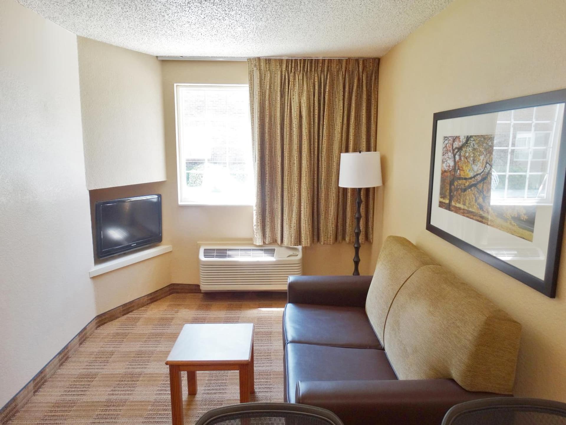 Extended Stay America Select Suites - Denver - Tech Center South - Greenwood Village gallery photo in Centennial, CO — image 40