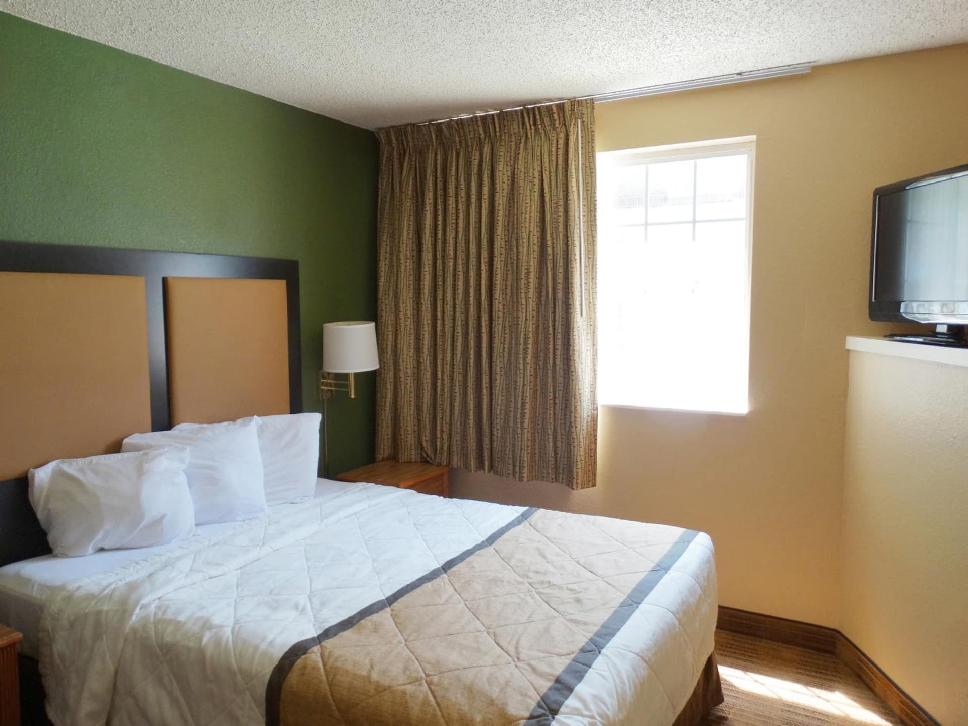 Extended Stay America Select Suites - Denver - Tech Center South - Greenwood Village gallery photo in Centennial, CO — image 45