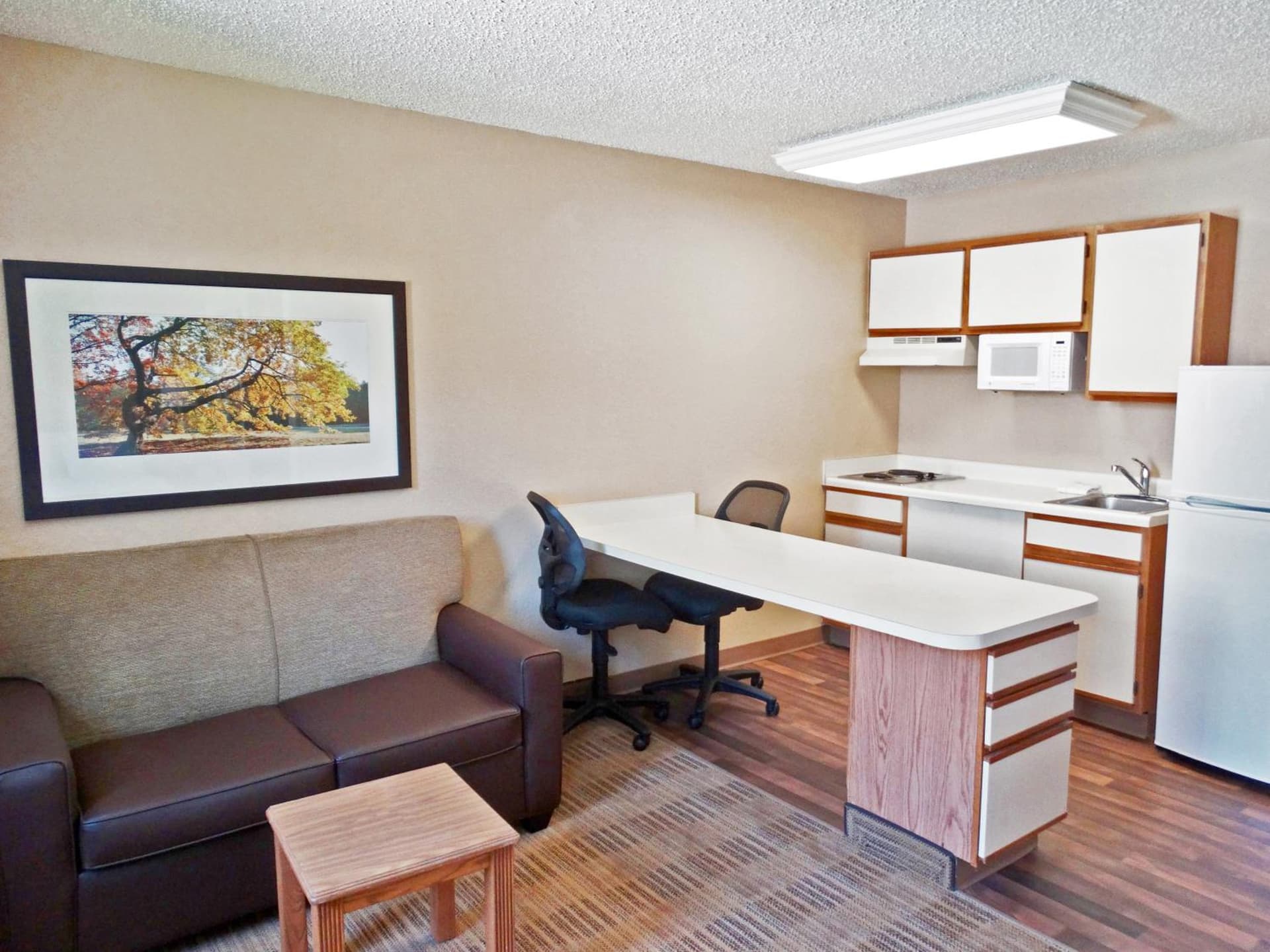 Extended Stay America Select Suites - Denver - Tech Center South - Greenwood Village gallery photo in Centennial, CO — image 36