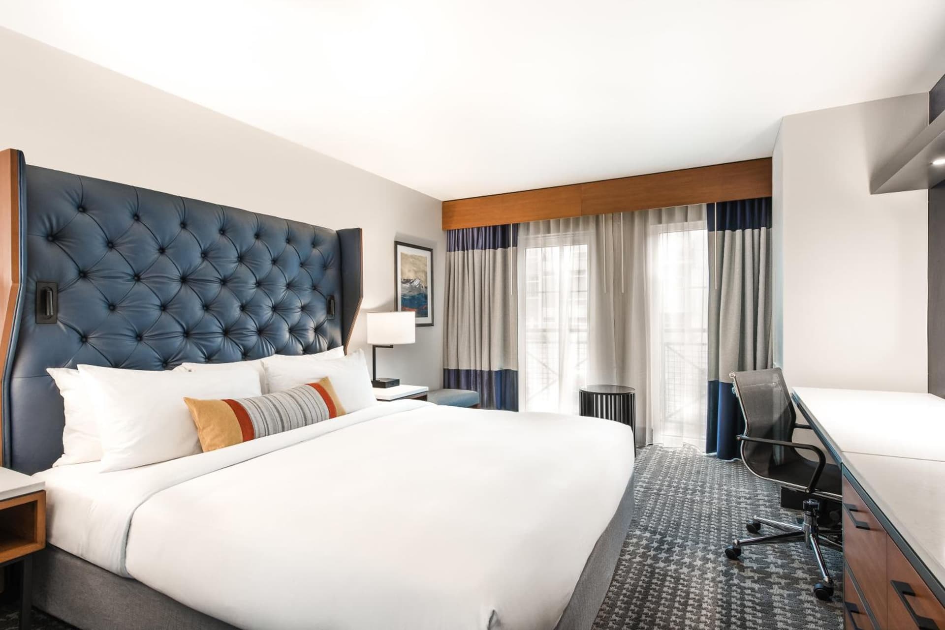 The Heathman Hotel Kirkland property views in Kirkland, WA — gallery photo 3