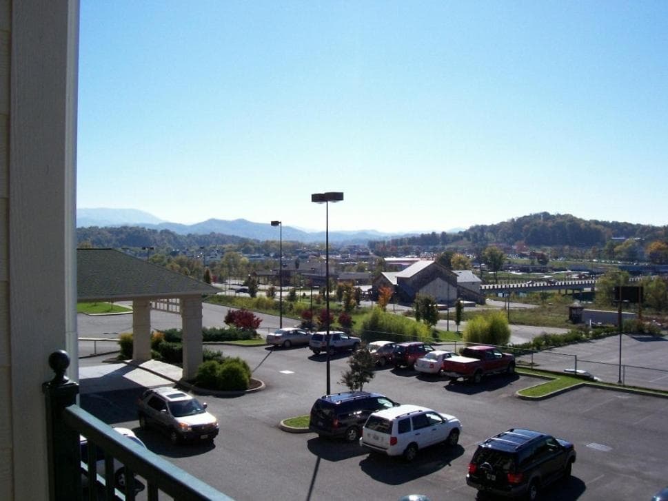 Holiday Inn Express Pigeon Forge – Sevierville by IHG property views in Pigeon Forge, TN — gallery photo 3
