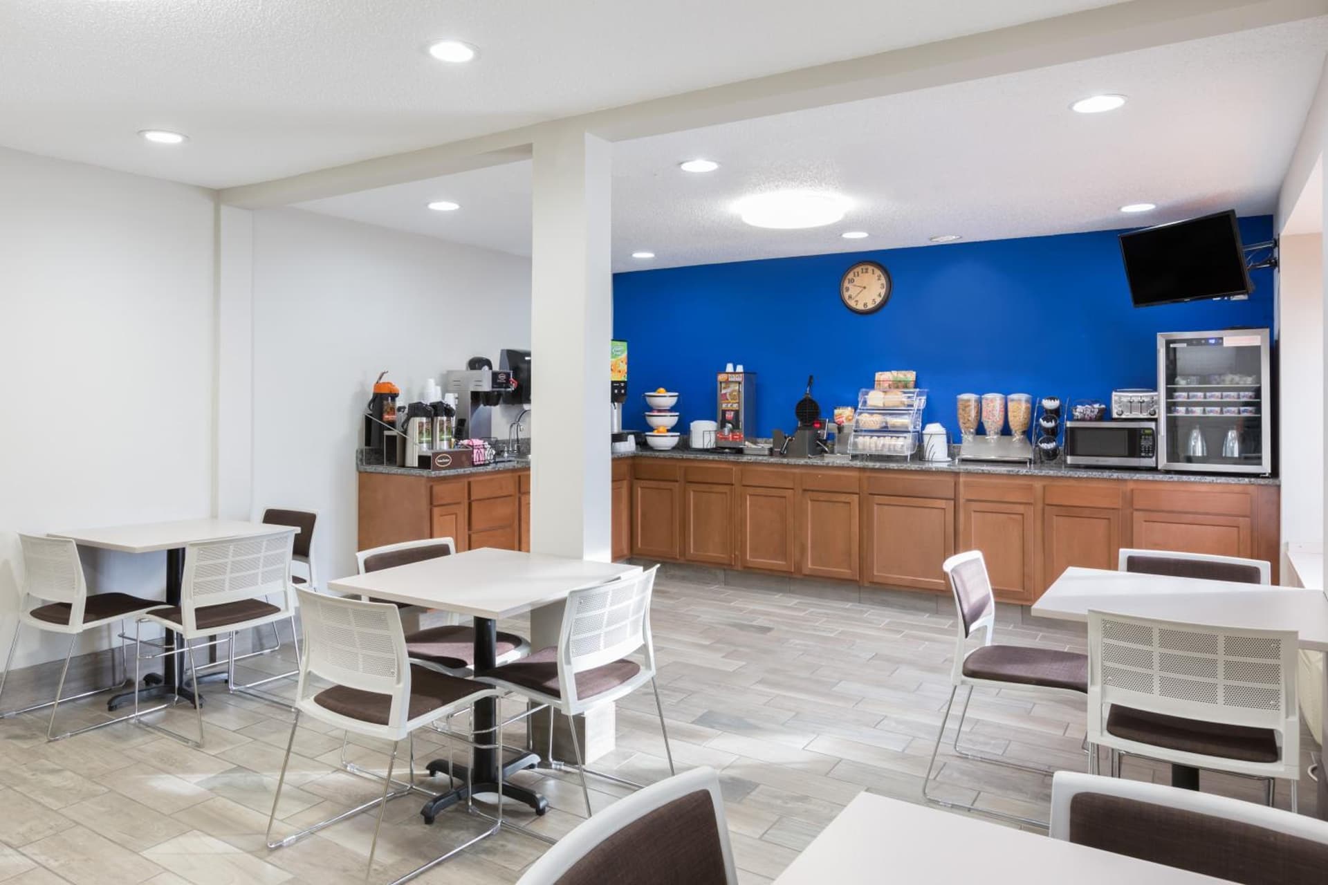 Microtel Inn & Suites by Wyndham Sioux Falls gallery photo in Sioux Falls, SD — image 26