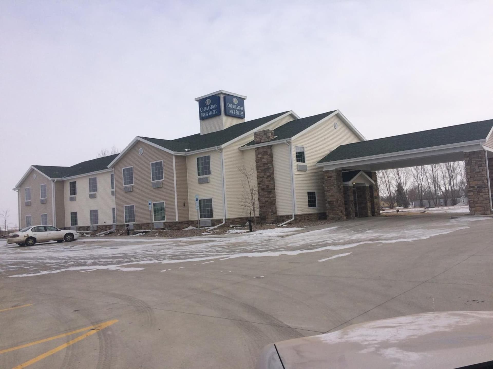 Cobblestone Inn & Suites Steele property views in Steele, ND — gallery photo 3