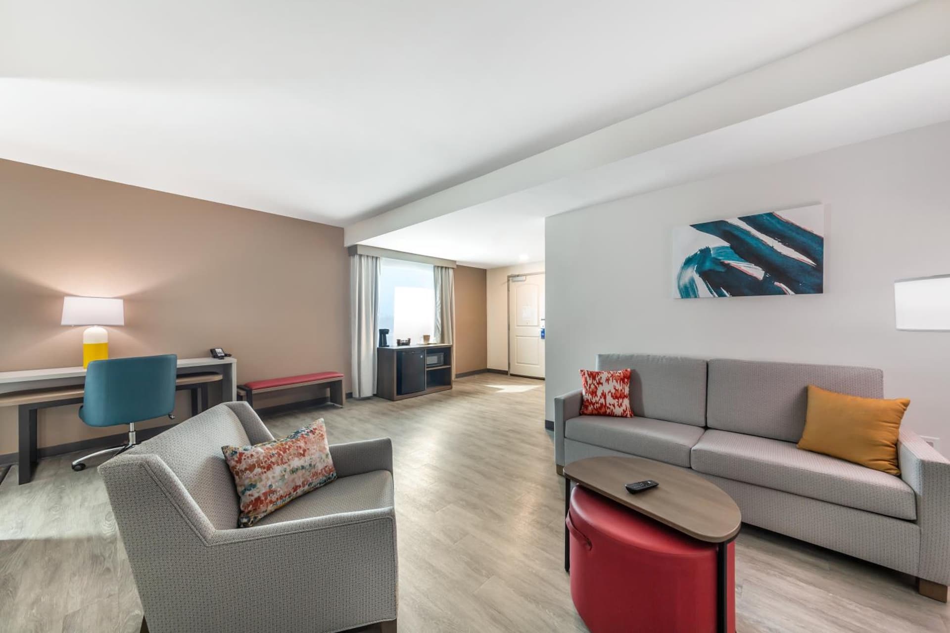 Comfort Suites Fort Myers East I-75 gallery photo in Fort Myers, FL — image 49