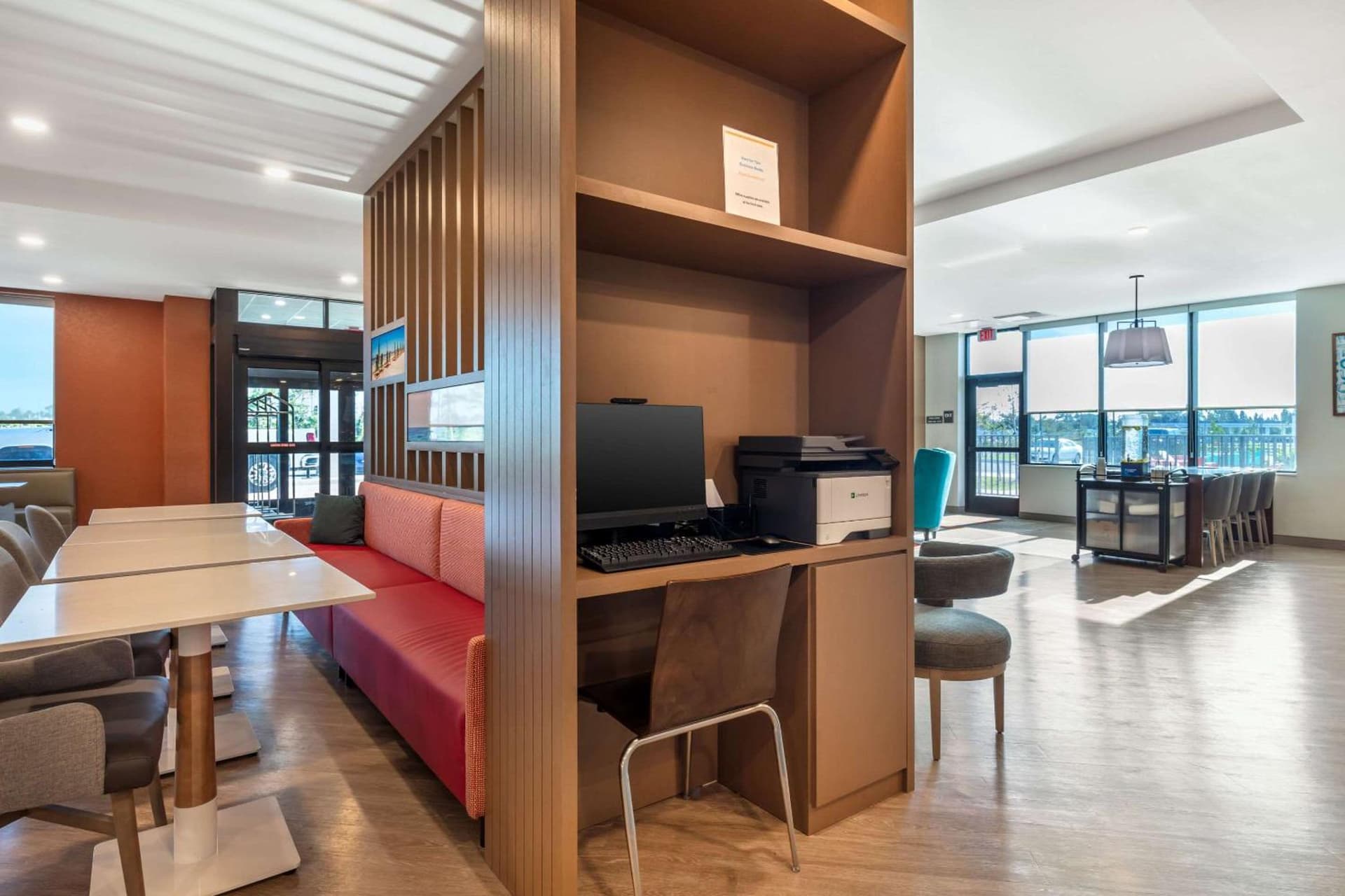 Comfort Suites Fort Myers East I-75 gallery photo in Fort Myers, FL — image 32