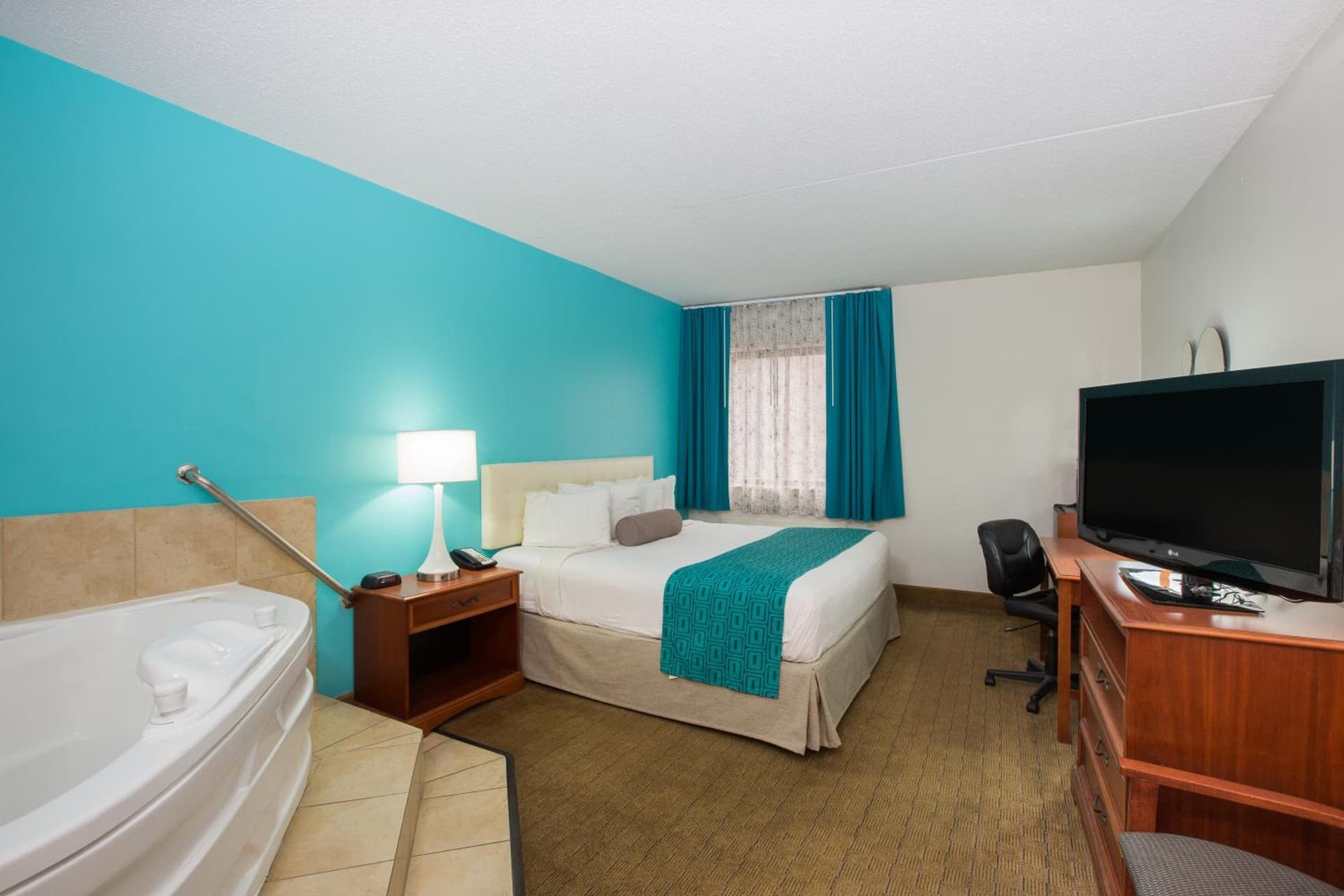 Howard Johnson by Wyndham Evansville East gallery photo in Evansville, IN — image 15