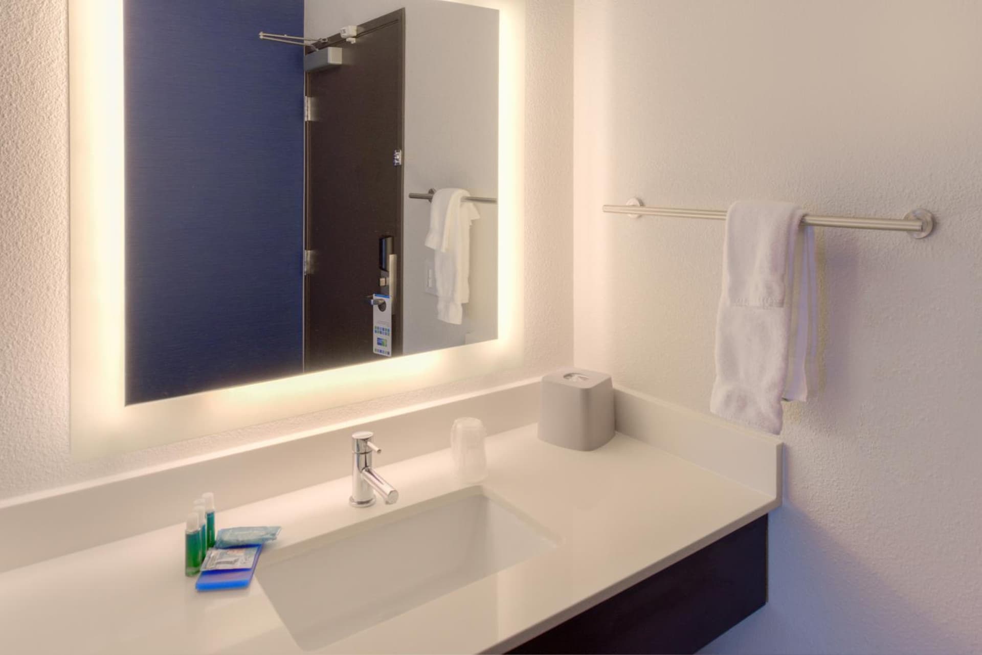 Holiday Inn Express Newberg - Wine Country by IHG gallery photo in Newberg, OR — image 36
