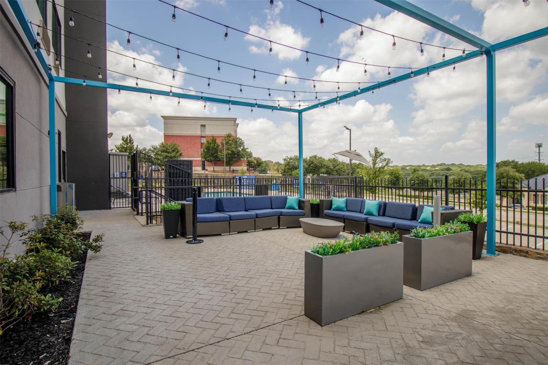 Tru By Hilton Mckinney interior in McKinney, TX — gallery photo 2