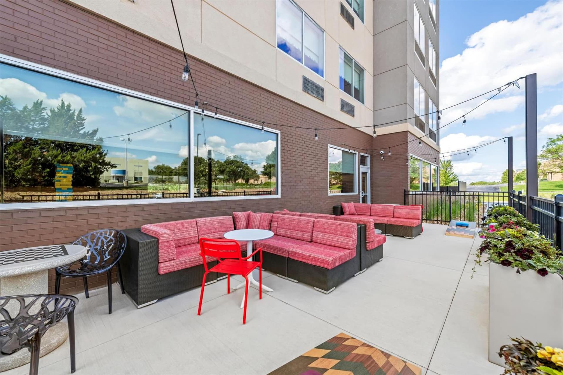 Tru By Hilton Kansas City Airport gallery photo in Kansas City, KS — image 4