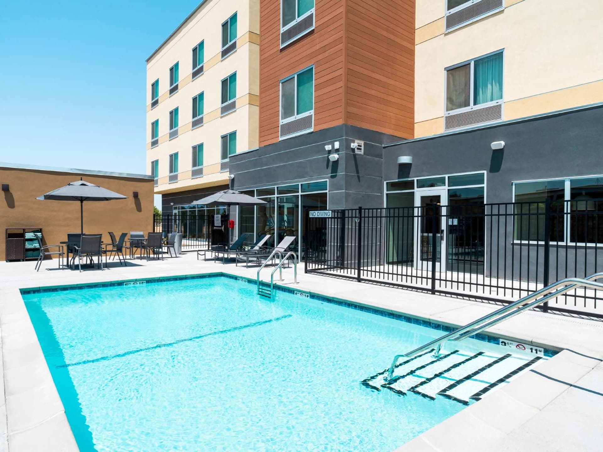 Fairfield Inn & Suites Hanford gallery photo in Hanford, CA — image 12