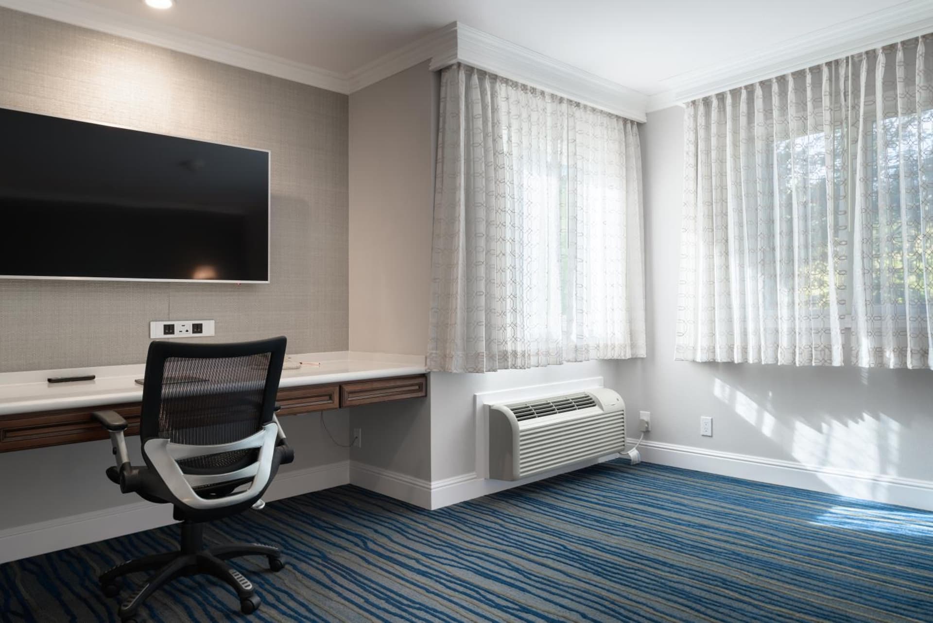 Woodcrest Hotel Cupertino gallery photo in Santa Clara, CA — image 15