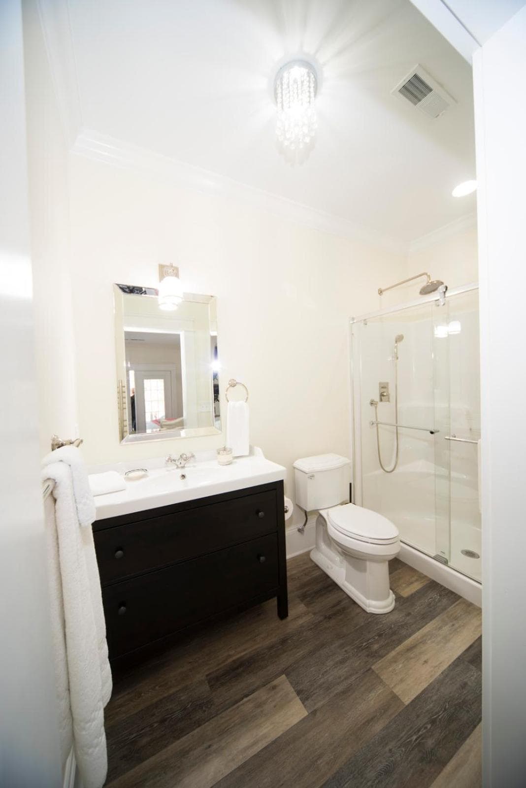 Anchor Inn Boutique Hotel gallery photo in Put-in-Bay, OH — image 6