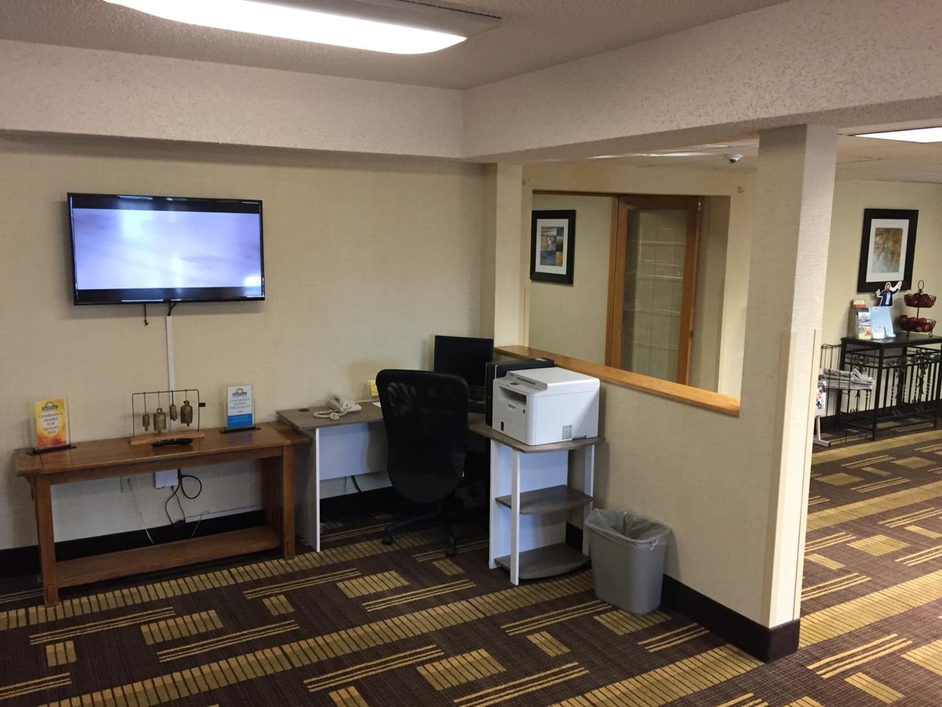Days Inn by Wyndham Bismarck gallery photo in Bismarck, ND — image 31