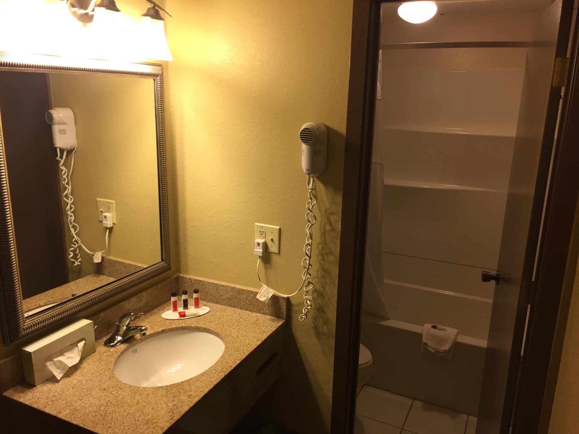 Days Inn by Wyndham Bismarck gallery photo in Bismarck, ND — image 43