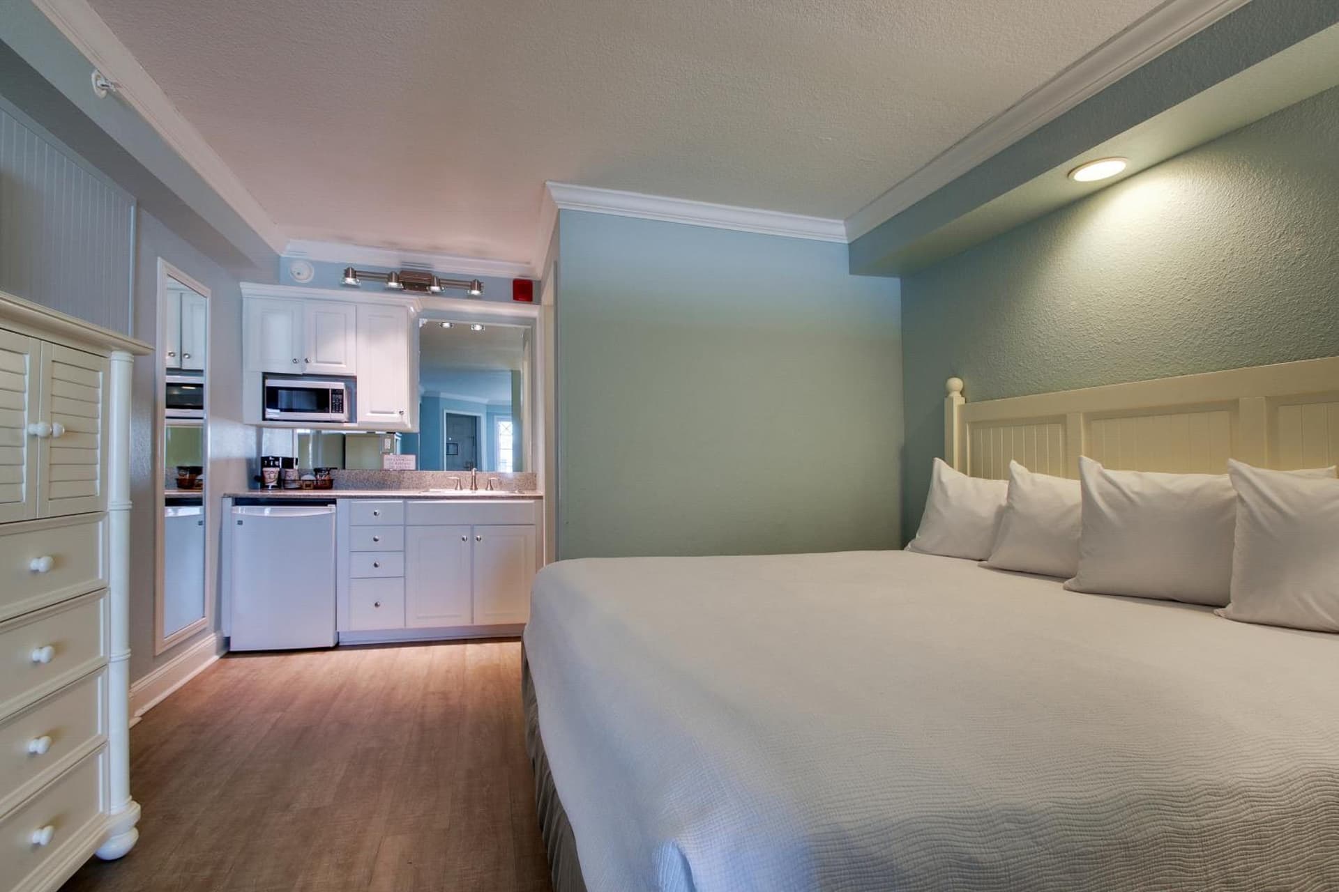 Islander Hotel & Resort gallery photo in Emerald Isle, NC — image 23