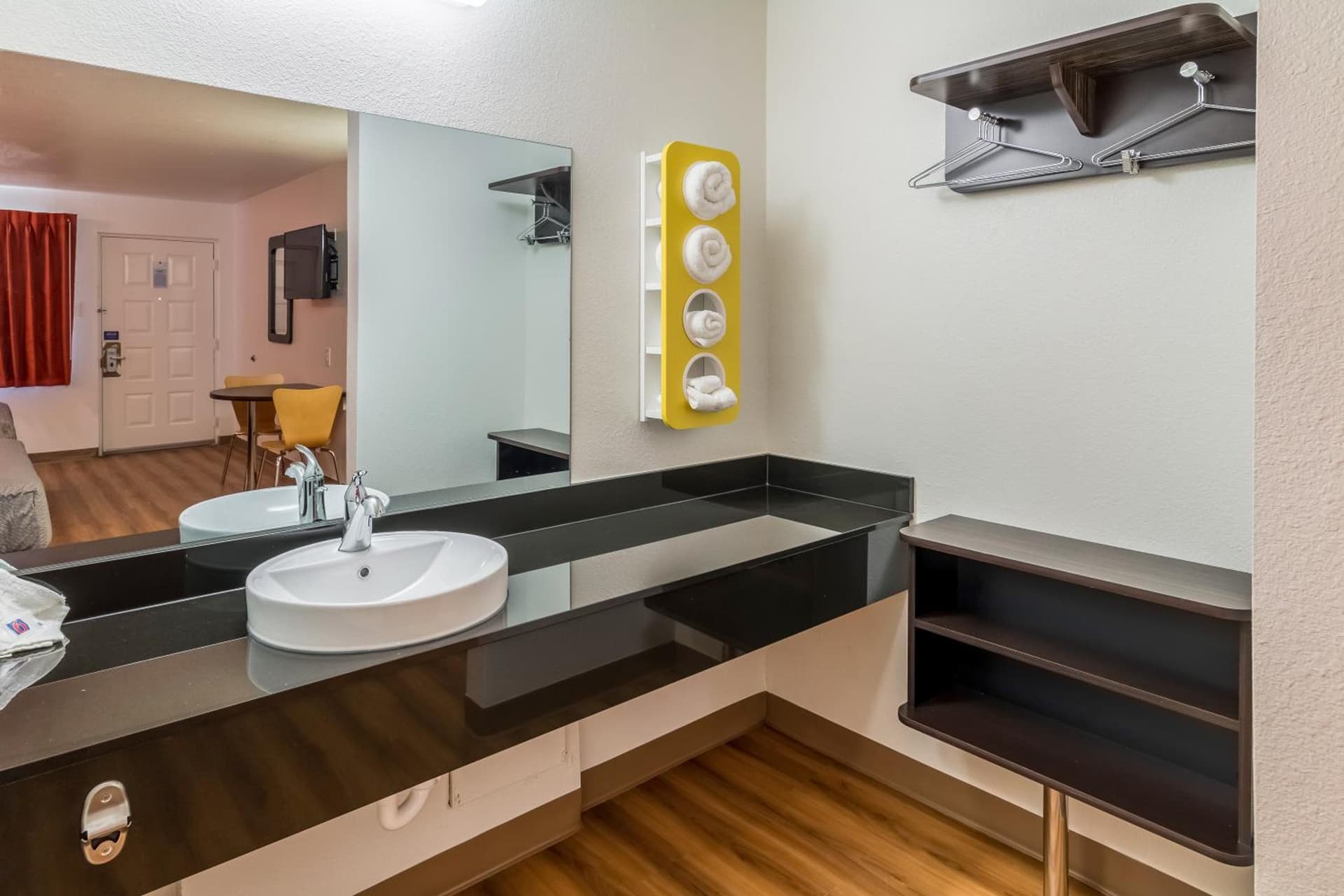 Motel 6-Arlington, TX - UTA gallery photo in Arlington, TX — image 18