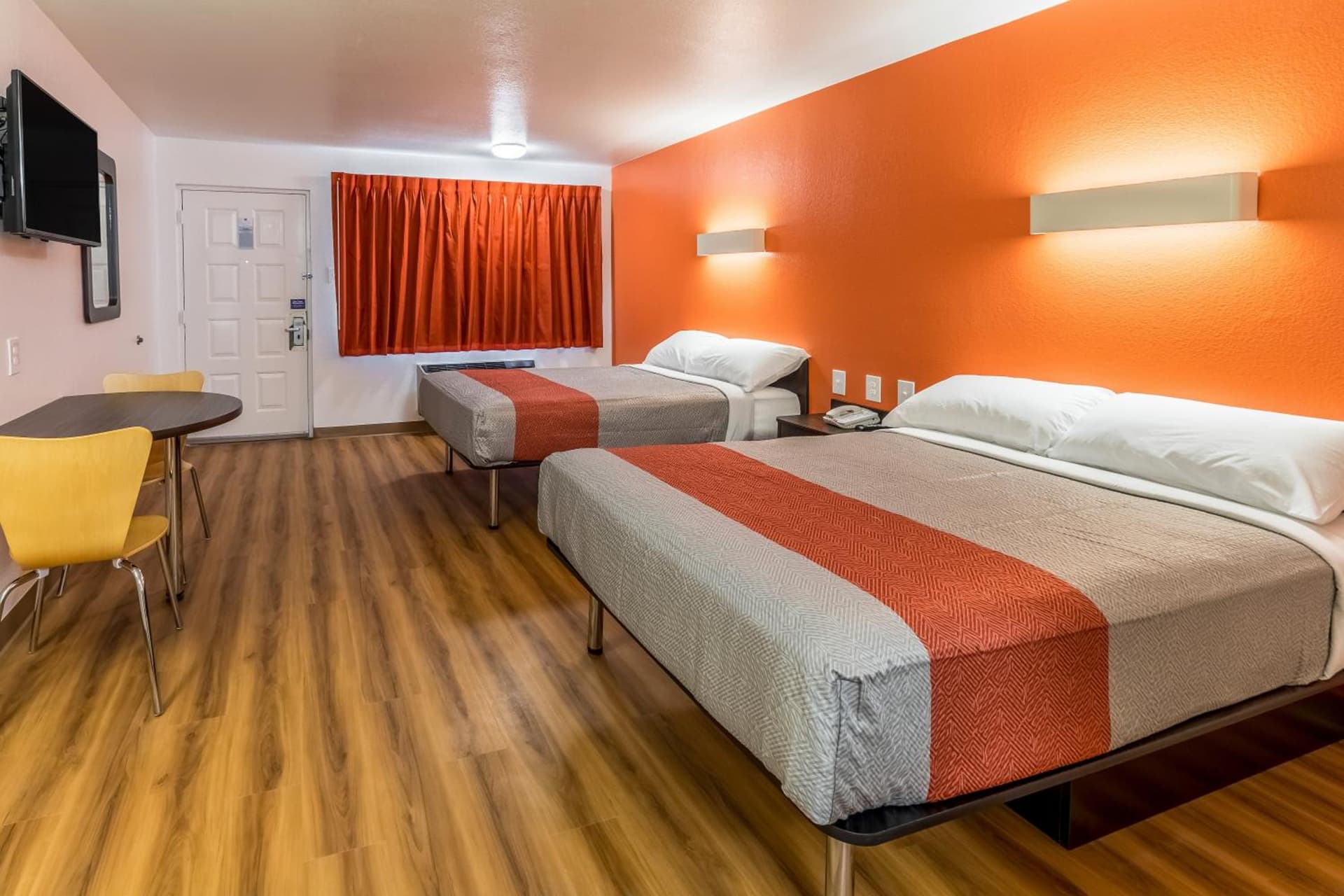 Motel 6-Arlington, TX - UTA gallery photo in Arlington, TX — image 30