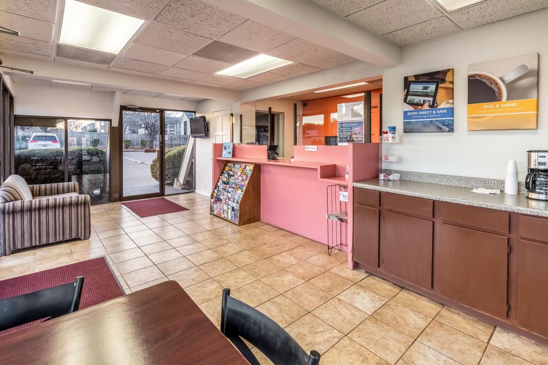 Motel 6-Arlington, TX - UTA gallery photo in Arlington, TX — image 14