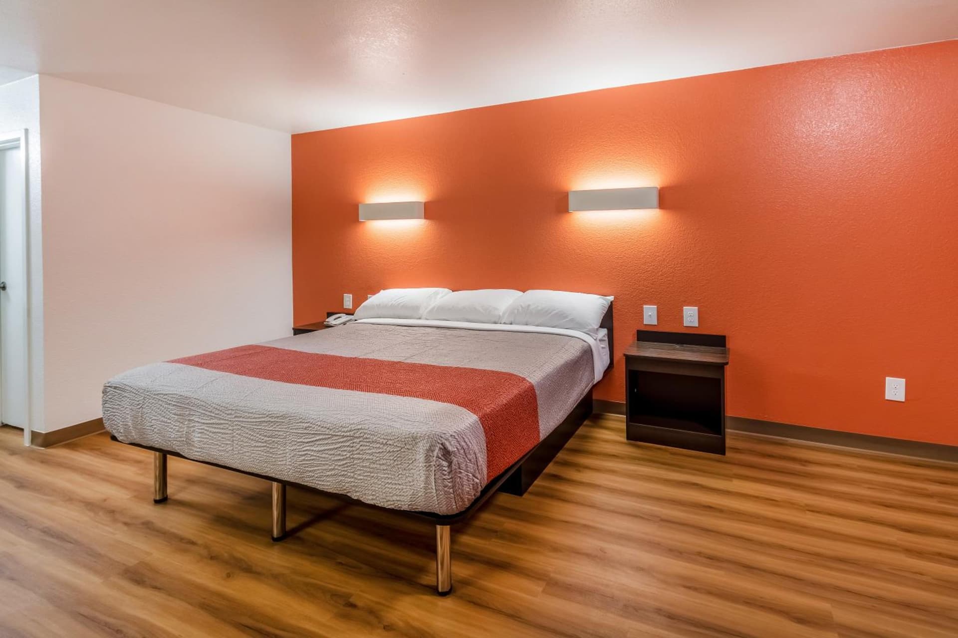 Motel 6-Arlington, TX - UTA gallery photo in Arlington, TX — image 20