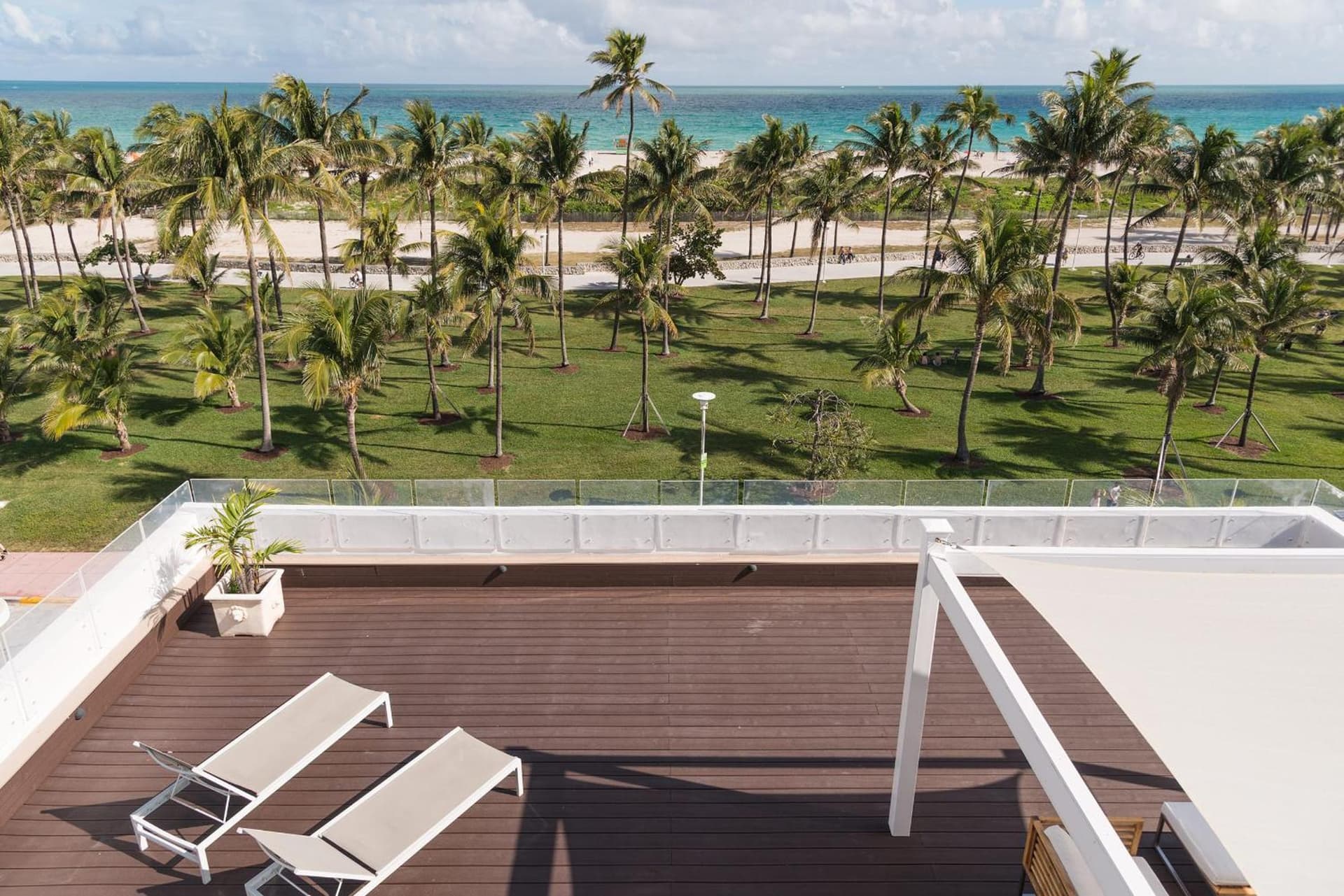 Penguin Hotel property views in Miami Beach, FL — gallery photo 3