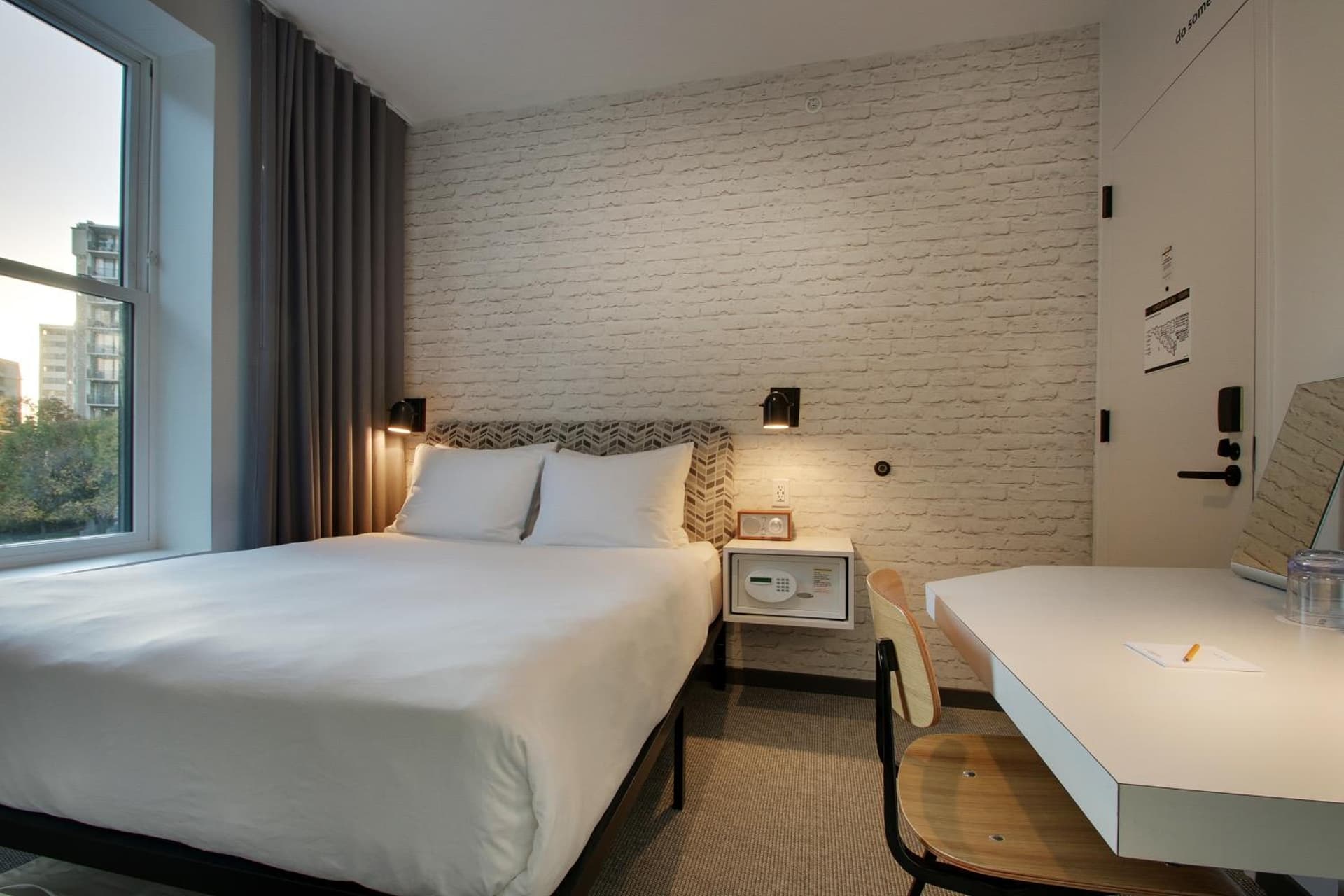 Hotel Hive gallery photo in Washington, DC — image 35