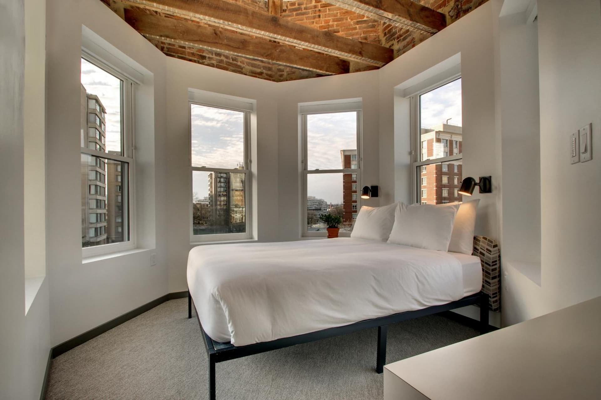 Hotel Hive gallery photo in Washington, DC — image 11