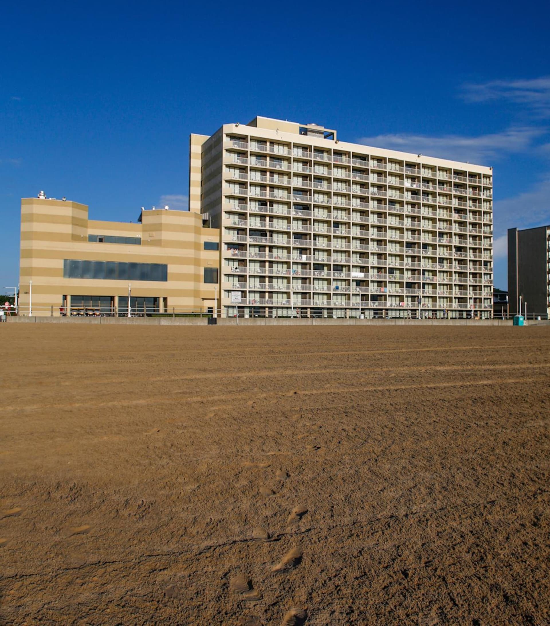 Beach Quarters Resort gallery photo in Virginia Beach, VA — image 10