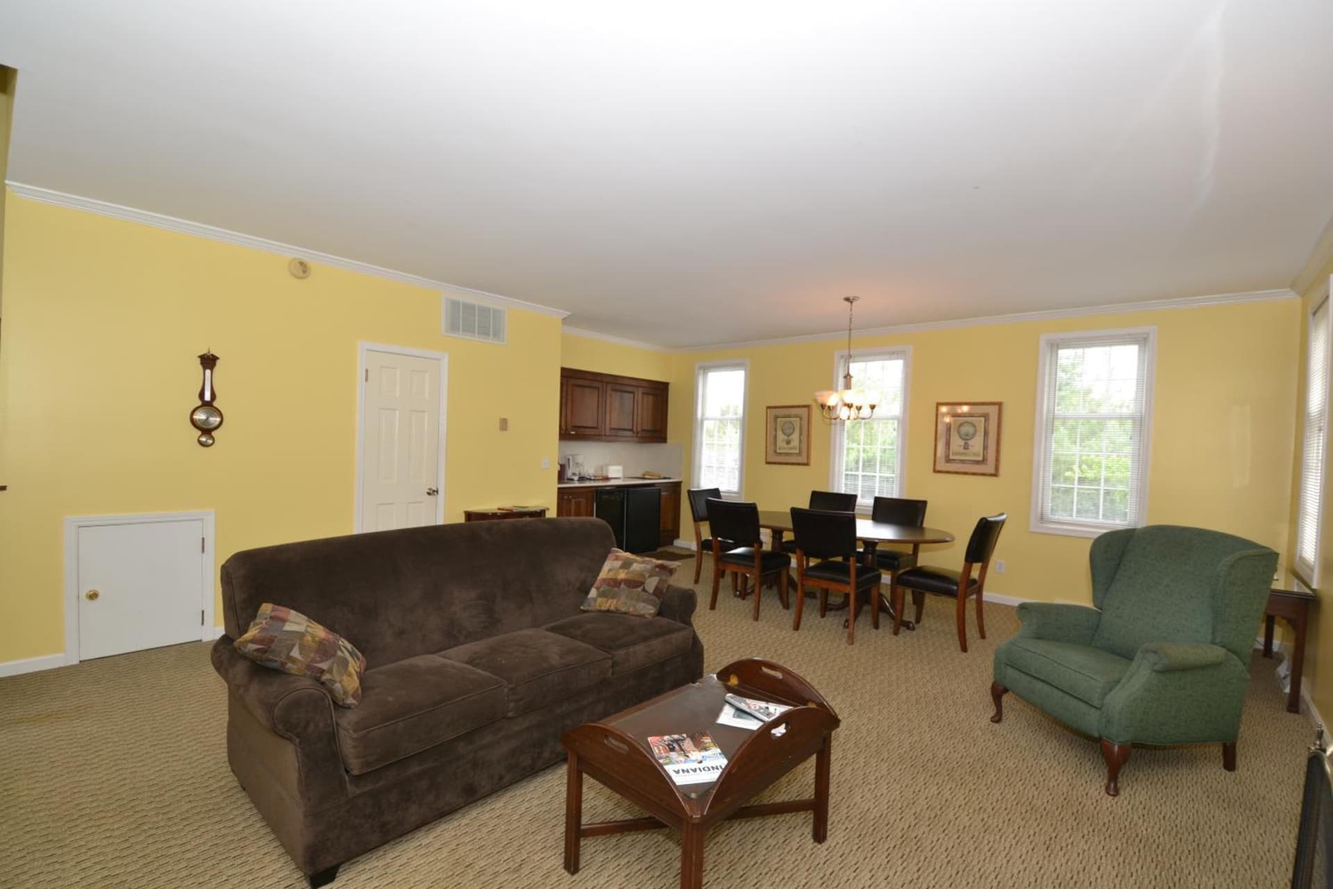Century Suites Hotel gallery photo in Bloomington, IN — image 9