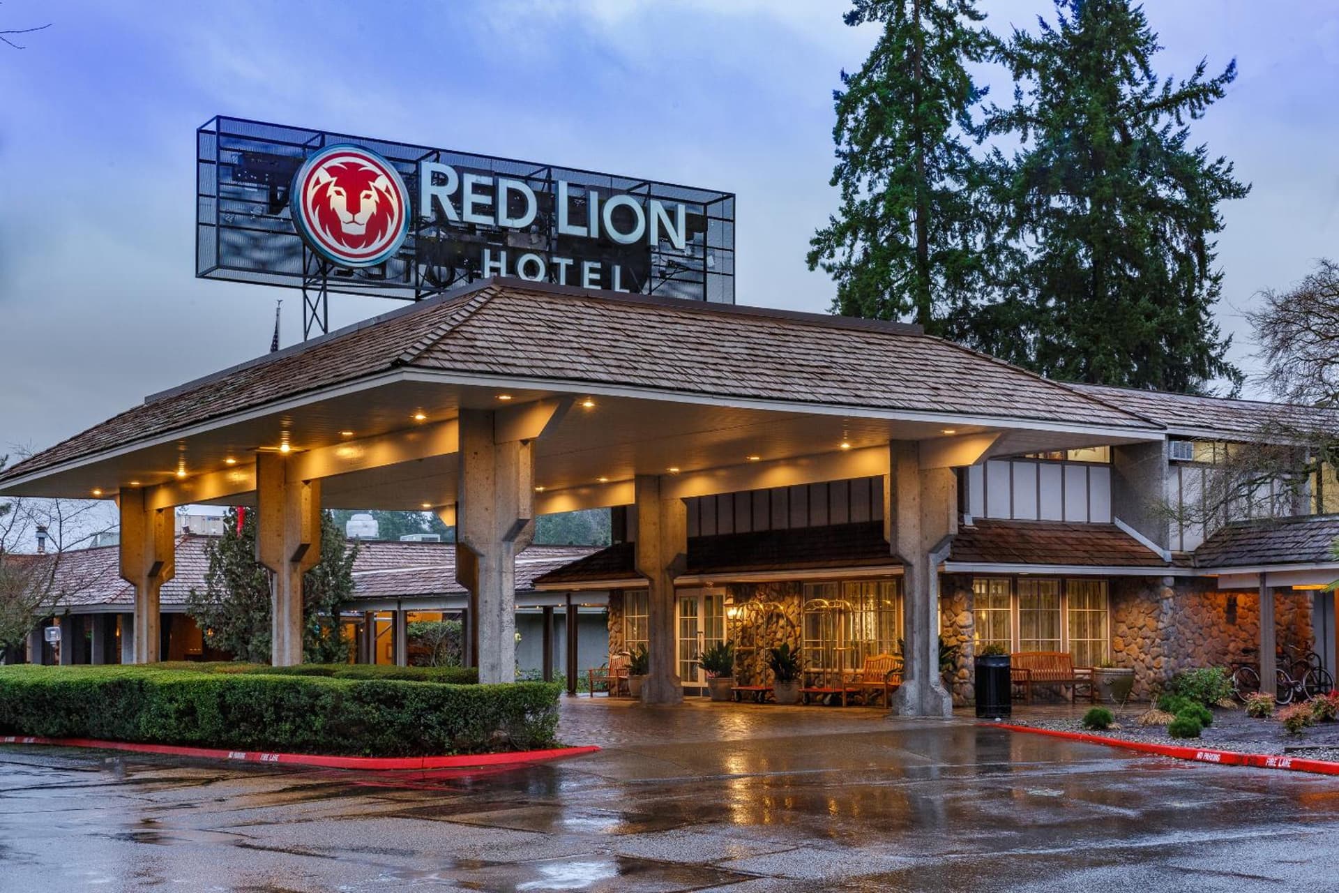 Red Lion Hotel Bellevue gallery photo in Bellevue, WA — image 32