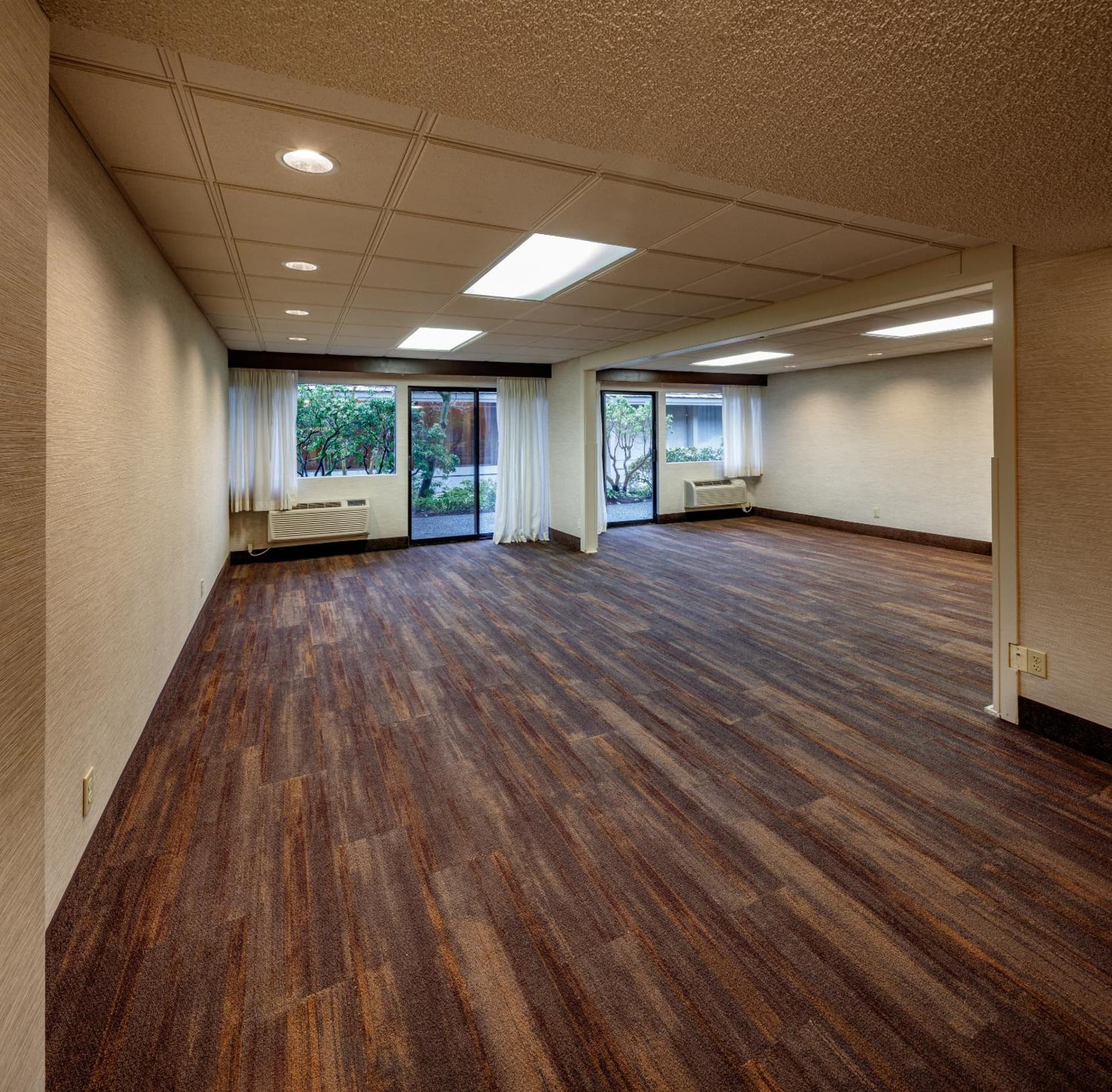 Red Lion Hotel Bellevue gallery photo in Bellevue, WA — image 24