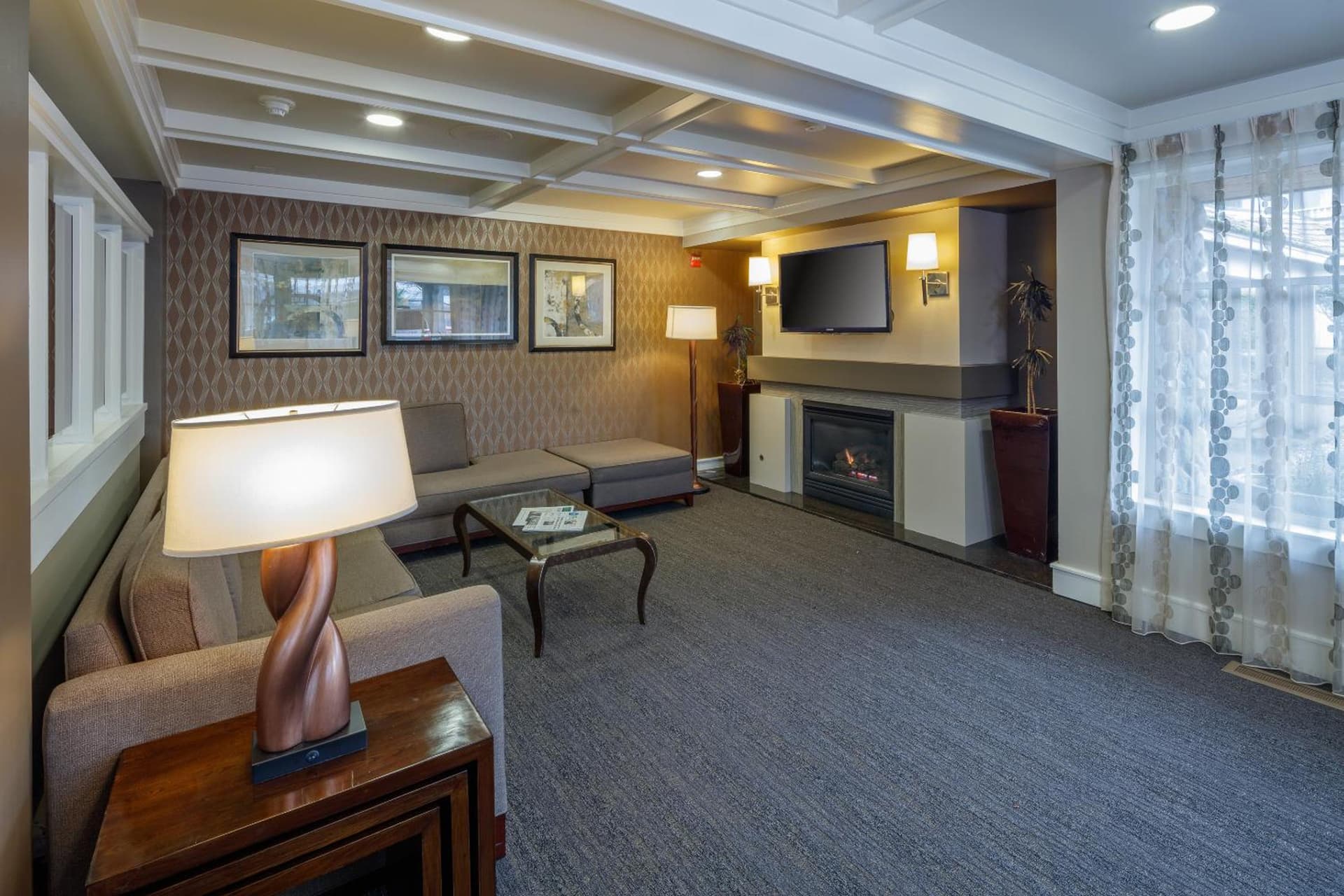 Red Lion Hotel Bellevue gallery photo in Bellevue, WA — image 12