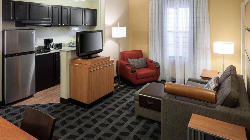 TownePlace Suites Dallas Arlington North interior in Arlington, TX — gallery photo 2
