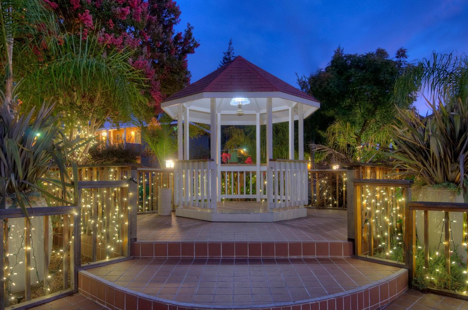 Dinah's Garden Hotel gallery photo in Palo Alto, CA — image 15