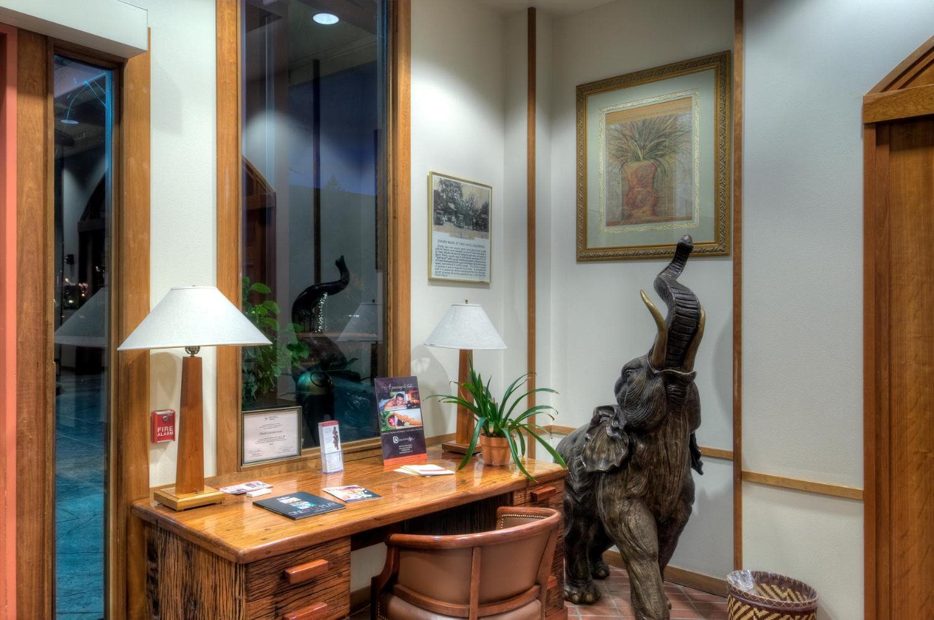 Dinah's Garden Hotel gallery photo in Palo Alto, CA — image 30