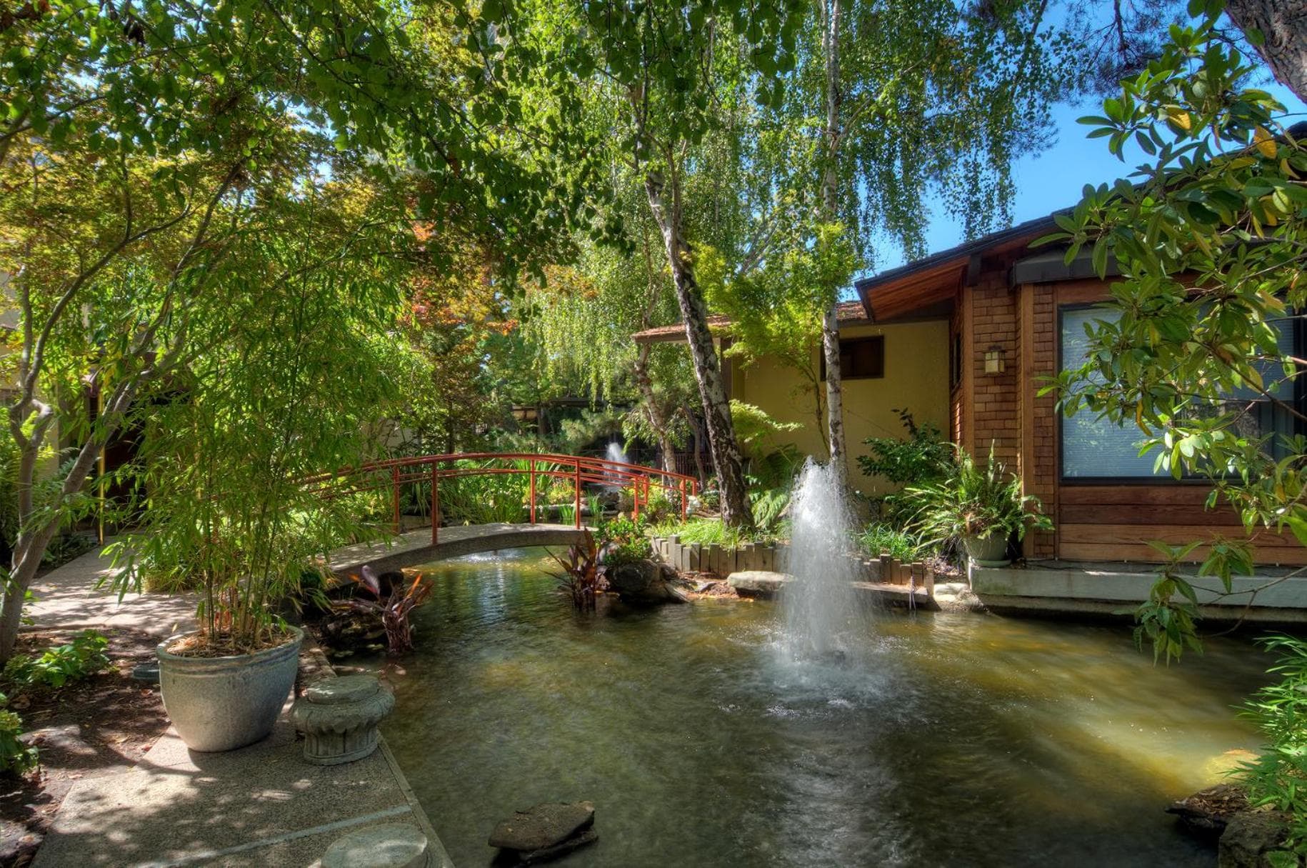 Dinah's Garden Hotel gallery photo in Palo Alto, CA — image 17