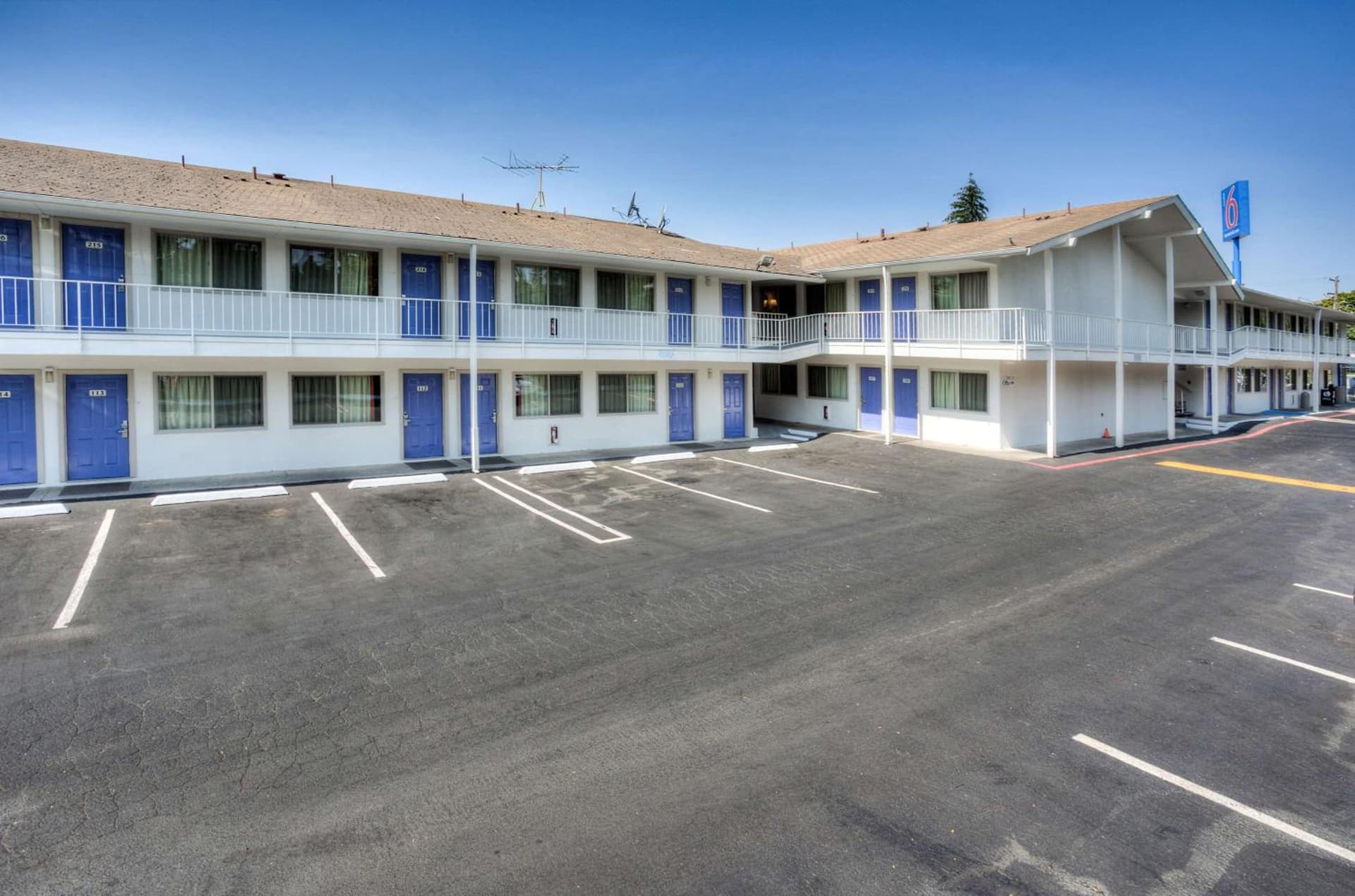 Motel 6-Tigard, OR - Portland South - Lake Oswego — hotel in Tigard, Oregon