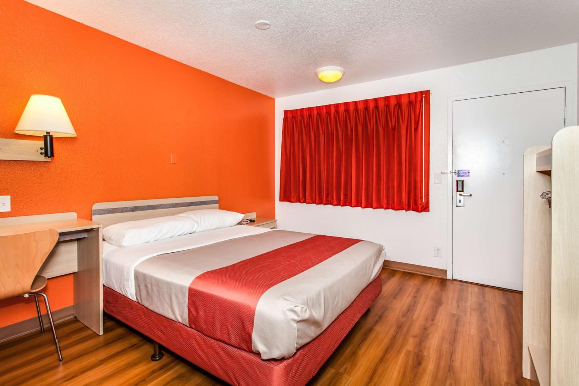 Motel 6-Vacaville, CA interior in Vacaville, CA — gallery photo 2