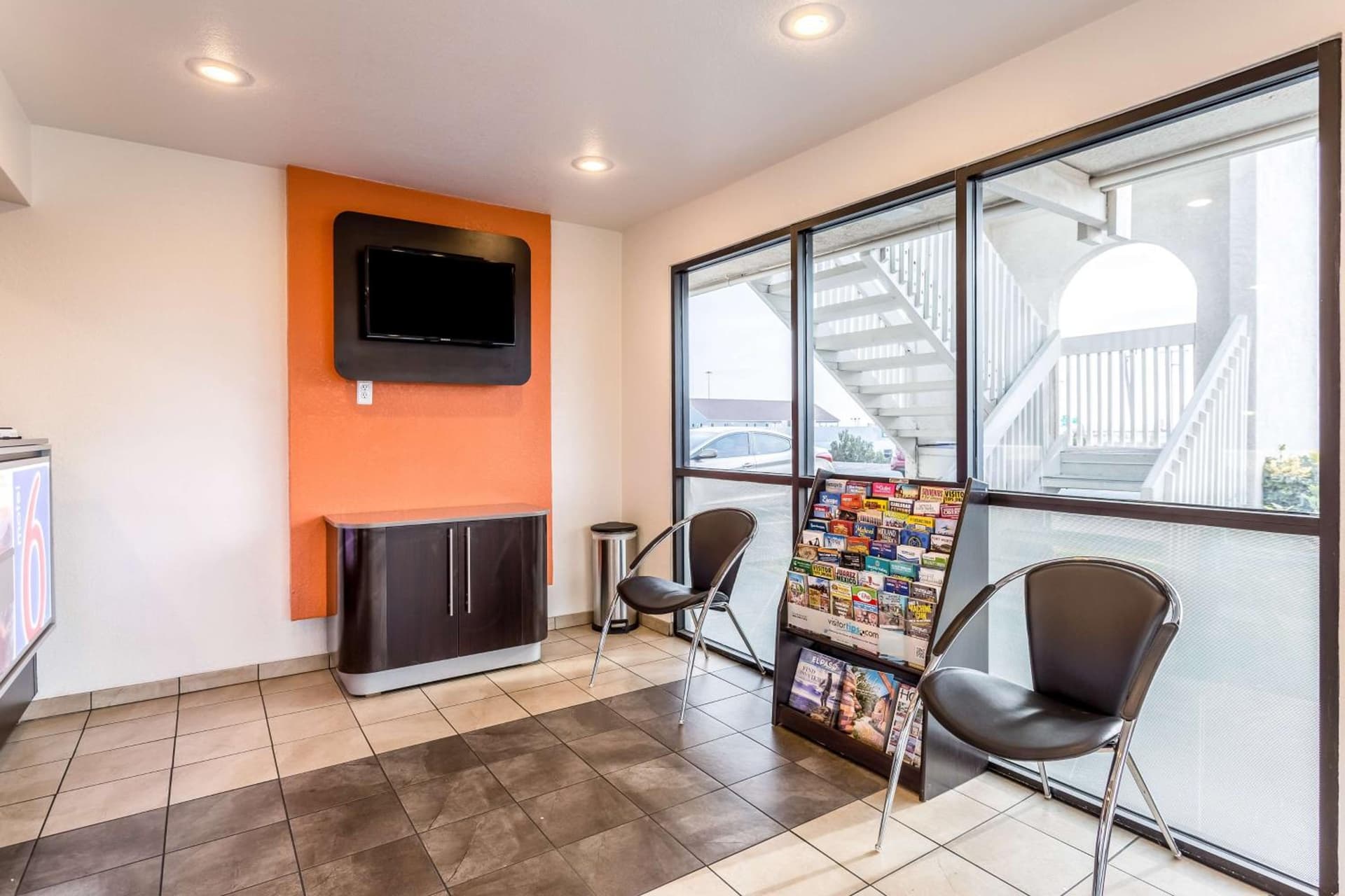 Motel 6-El Paso, TX - East gallery photo in El Paso, TX — image 15