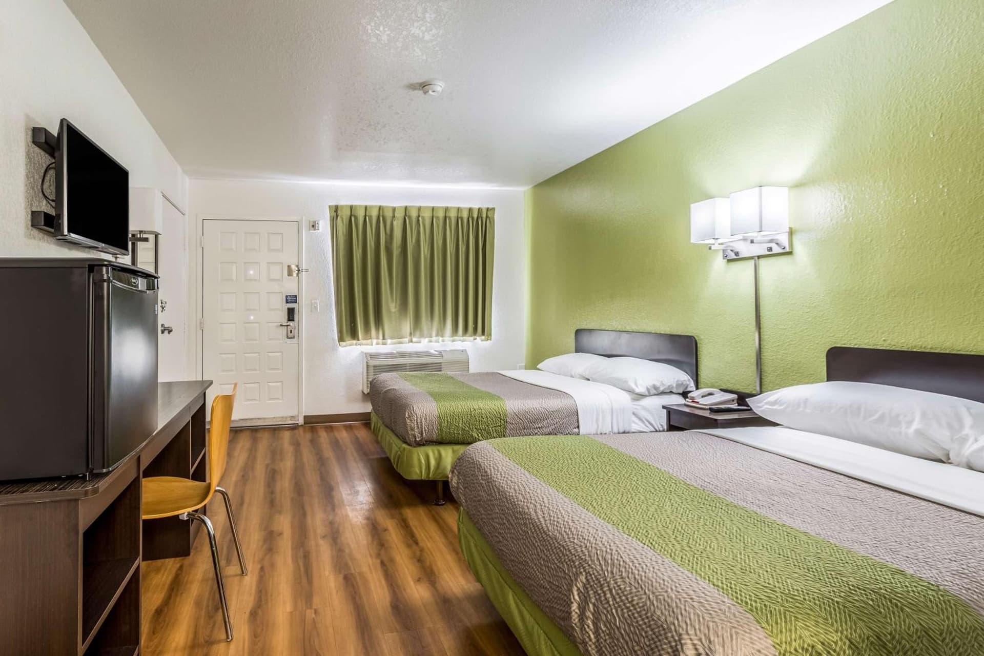 Motel 6-El Paso, TX - East gallery photo in El Paso, TX — image 27