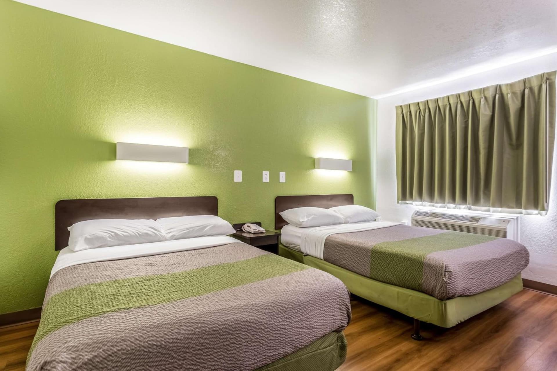 Motel 6-El Paso, TX - East gallery photo in El Paso, TX — image 19