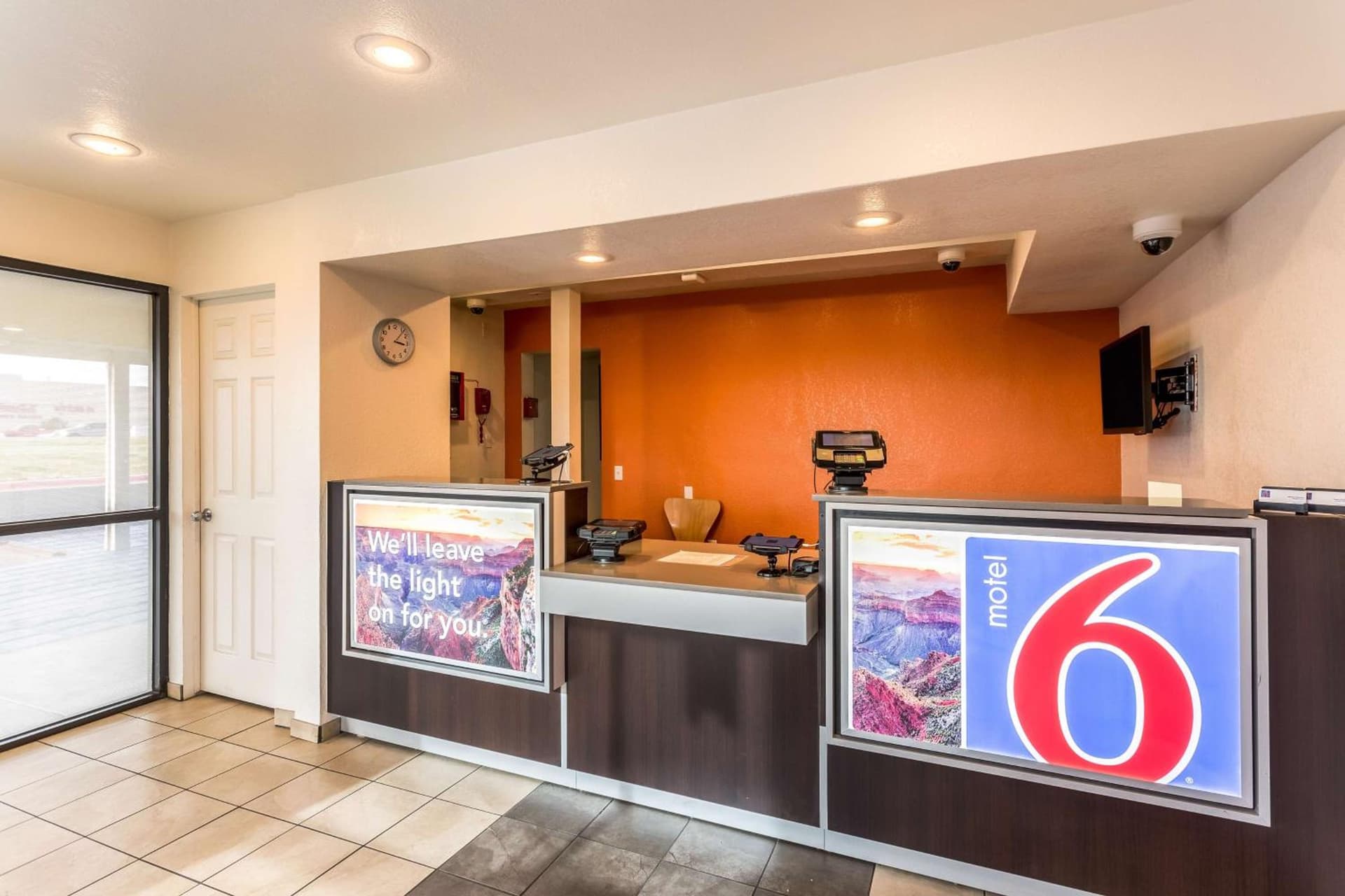 Motel 6-El Paso, TX - East interior in El Paso, TX — gallery photo 2