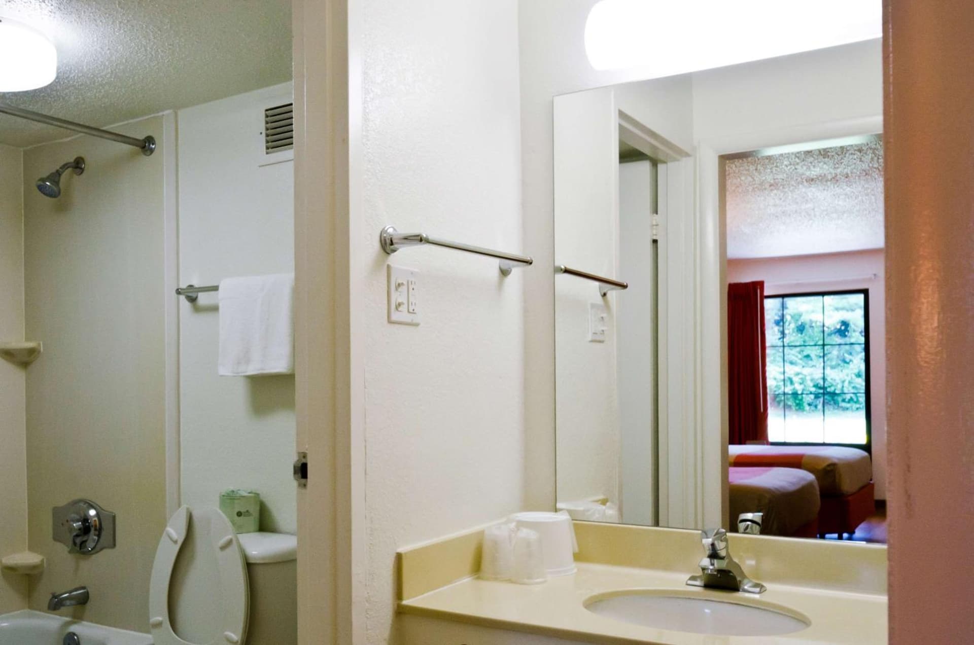 Motel 6-Frederick, MD - Fort Detrick gallery photo in Frederick, MD — image 50