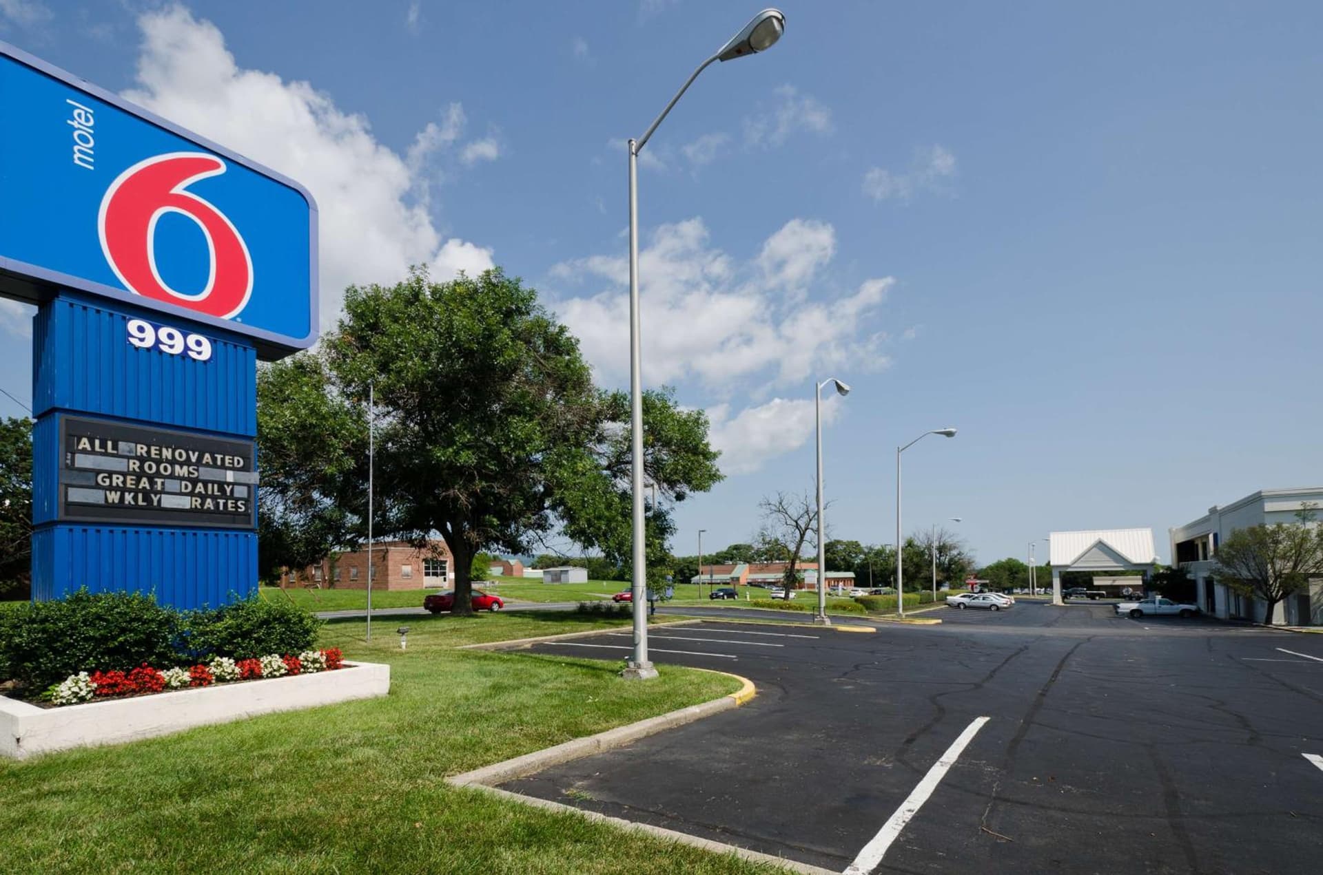 Motel 6-Frederick, MD - Fort Detrick interior in Frederick, MD — gallery photo 2