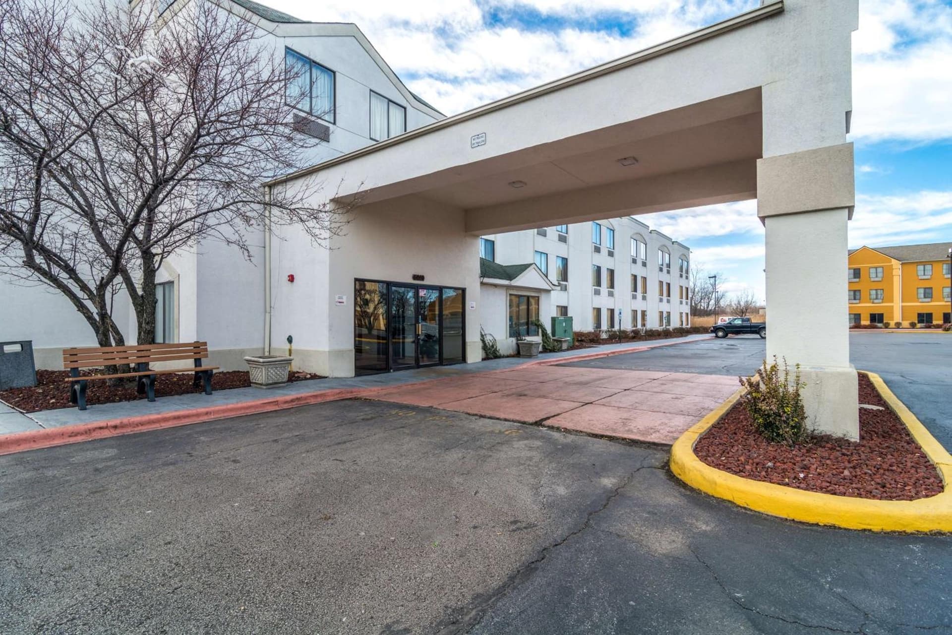 Motel 6-Harvey, IL interior in Harvey, IL — gallery photo 2