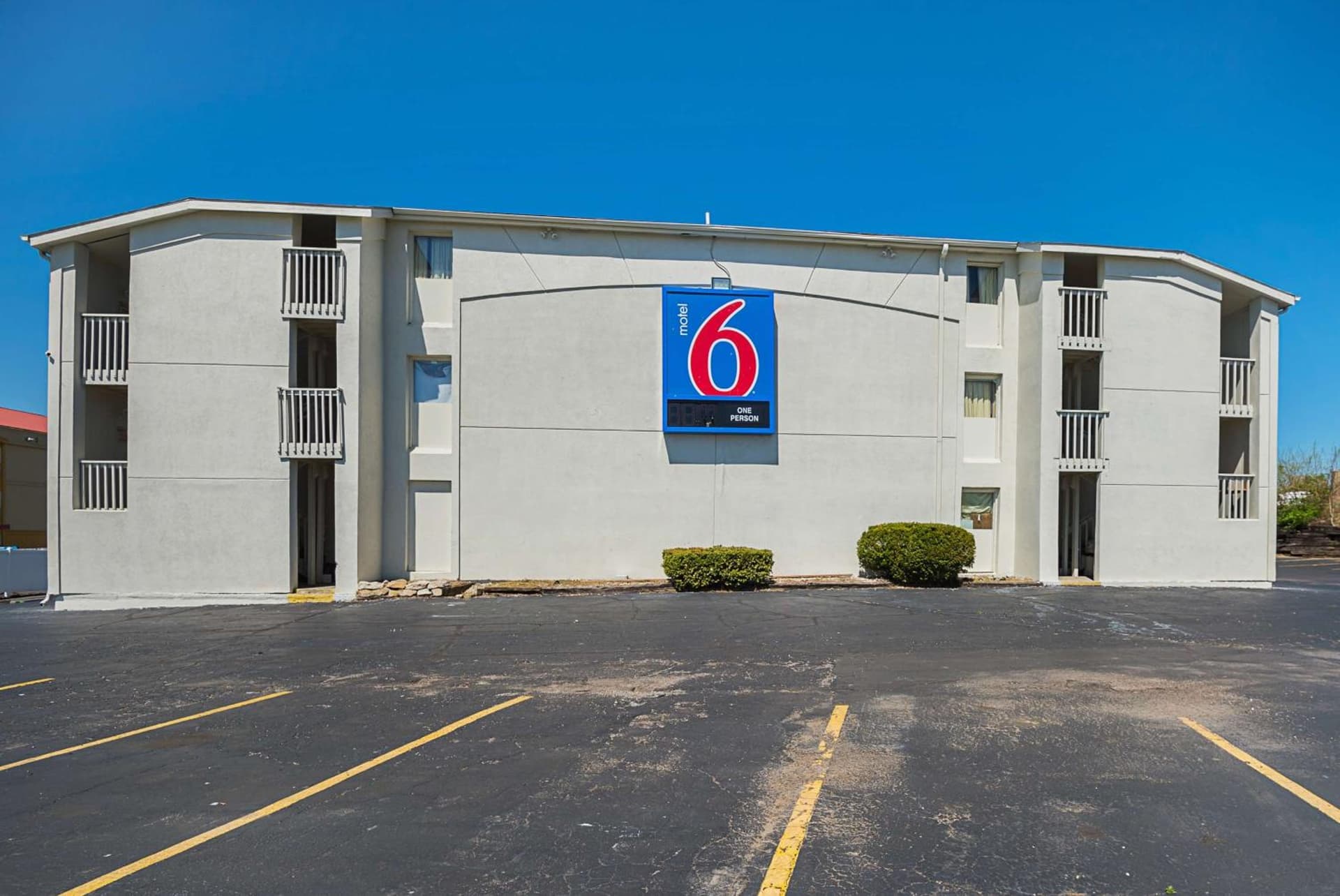 Motel 6-Blue Springs, MO property views in Blue Springs, MO — gallery photo 3